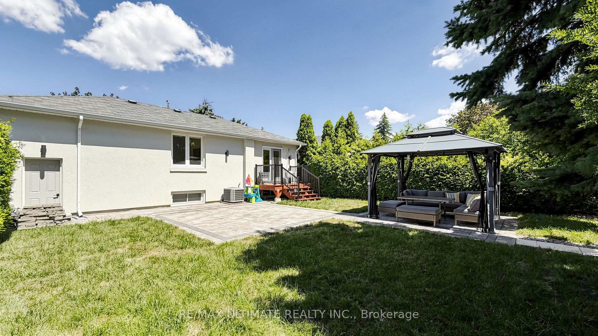 Photo 53 of 73 Bowerbank Drive, North York, Newtonbrook East — HOMEH