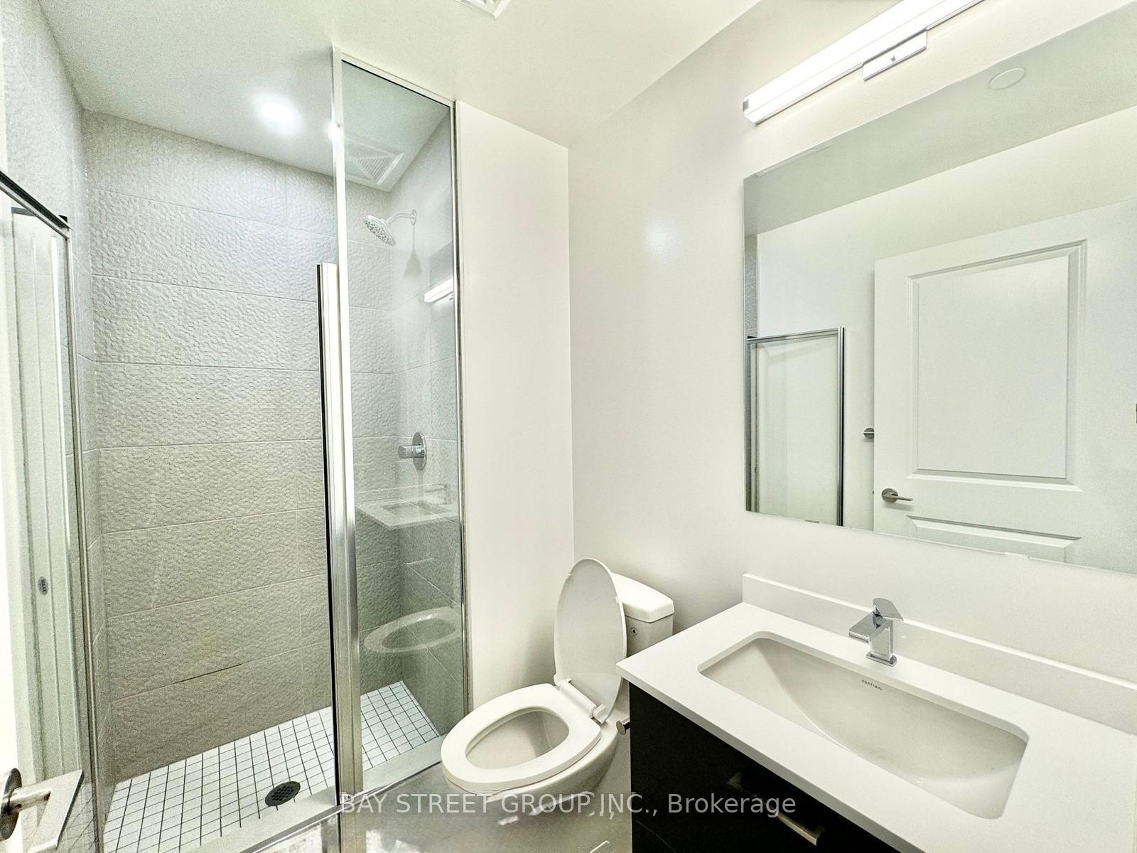 Photo 8 of Unit 908B, 1 Promenade Circle, Vaughan, Brownridge — HOMEH
