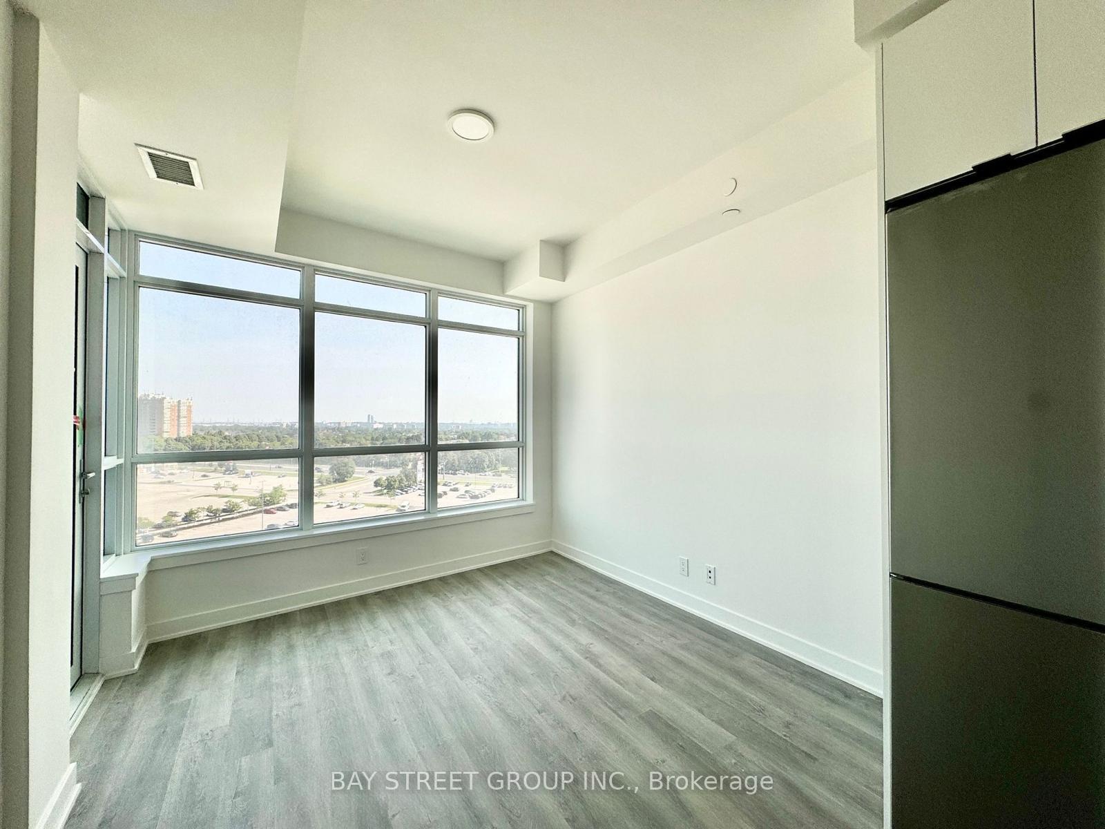 Photo 10 of Unit 908B, 1 Promenade Circle, Vaughan, Brownridge — HOMEH