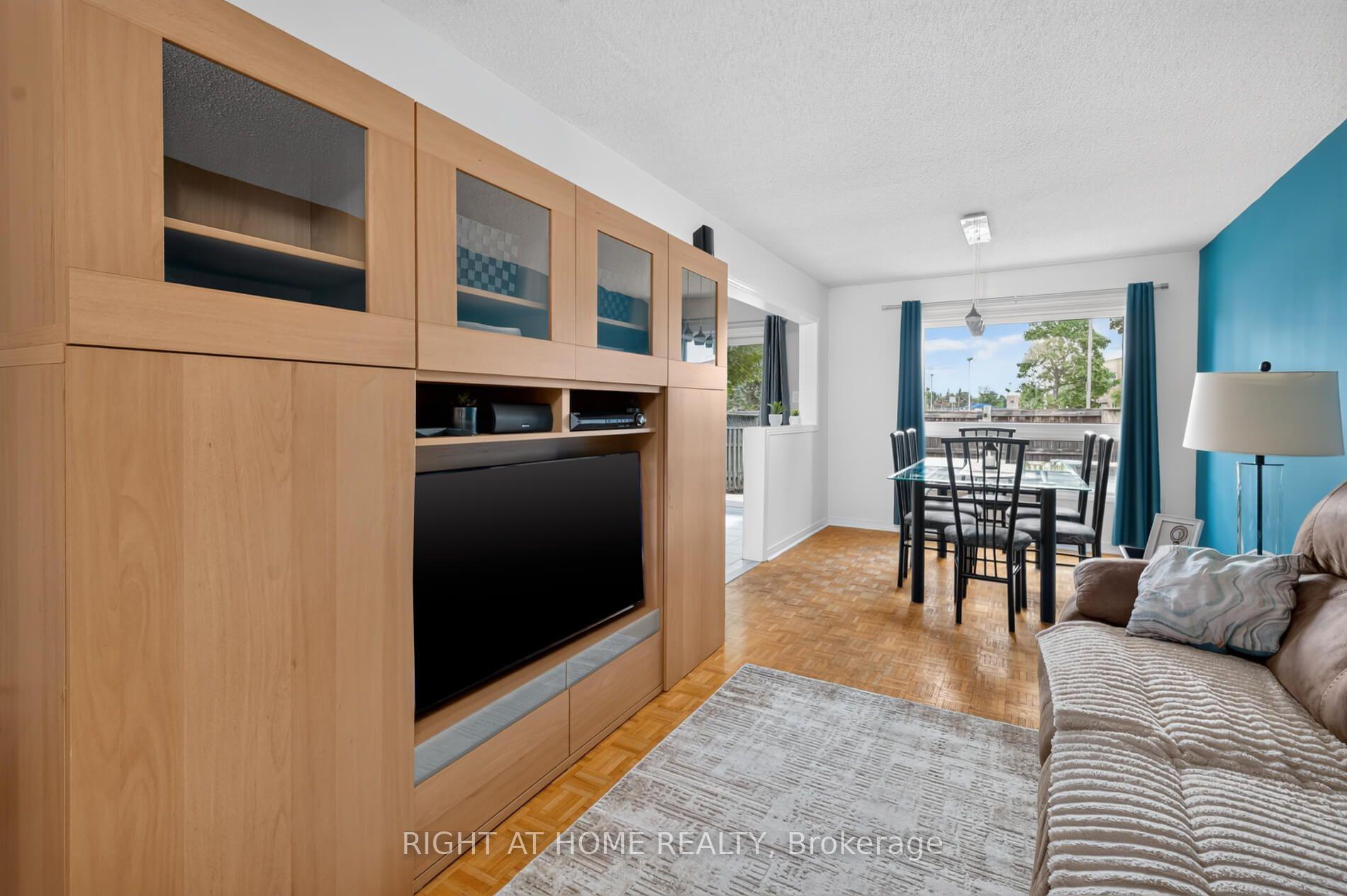 Photo 8 of 10 Lento Court, Vaughan, East Woodbridge — HOMEH
