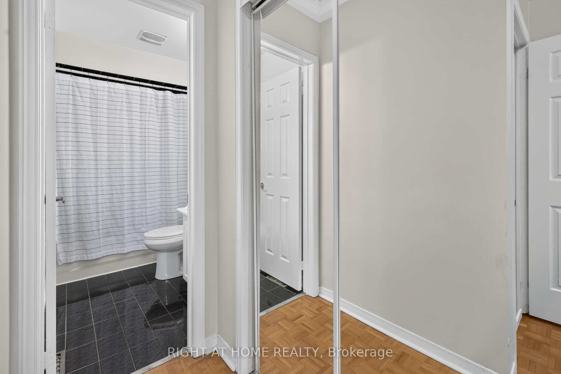 Photo 28 of 10 Lento Court, Vaughan, East Woodbridge — HOMEH