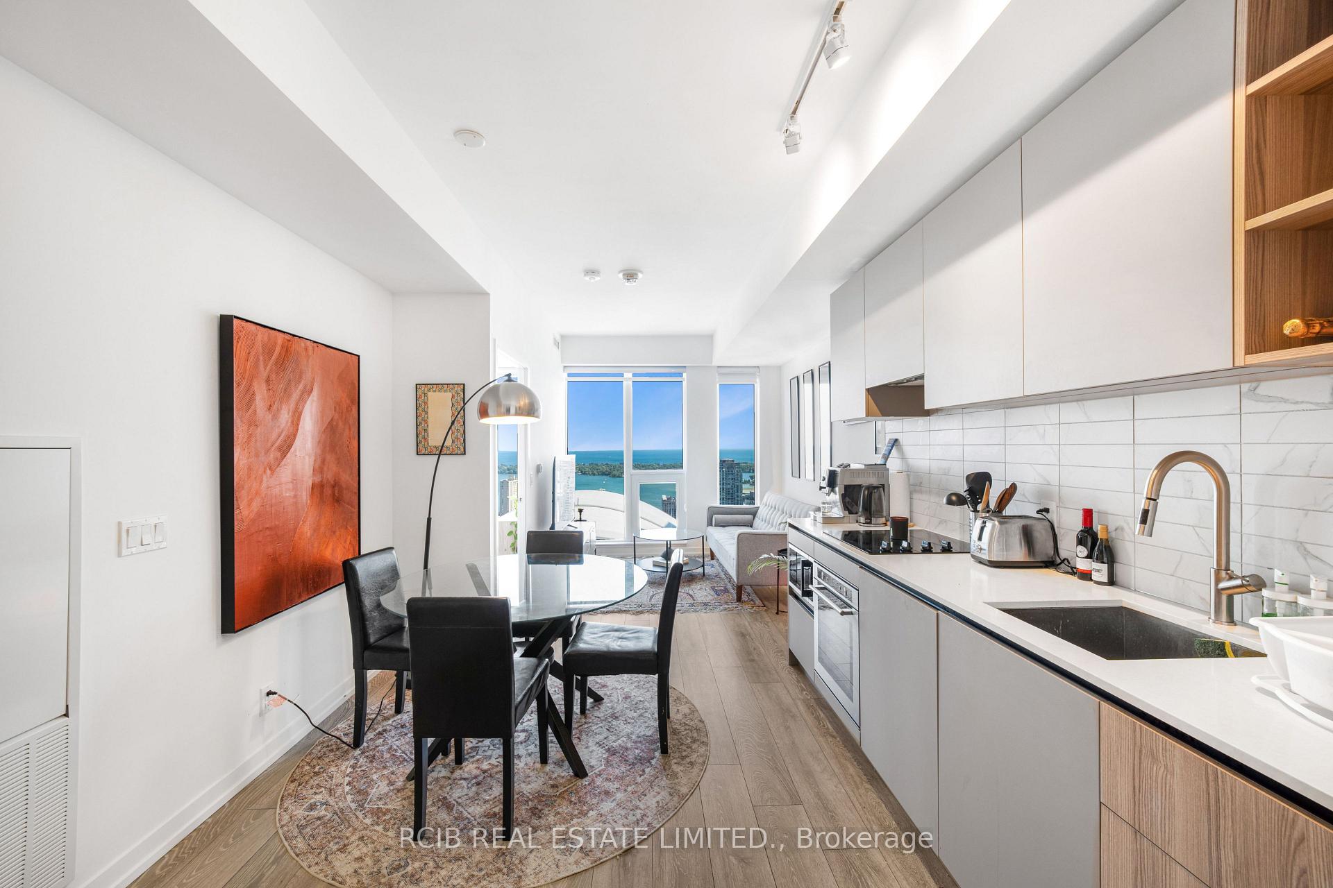 Photo 6 of Unit 4612, 55 Mercer Street, Toronto, Waterfront Communities — HOMEH