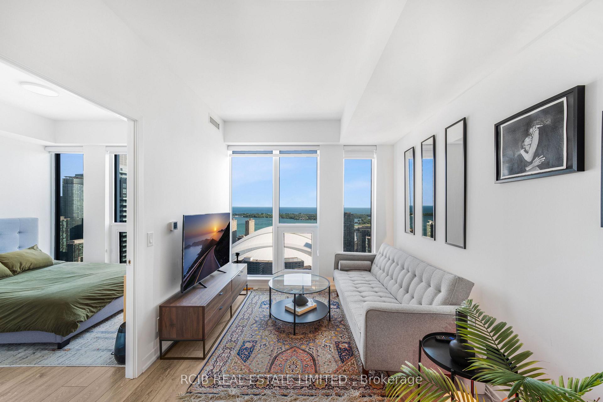 Photo 9 of Unit 4612, 55 Mercer Street, Toronto, Waterfront Communities — HOMEH
