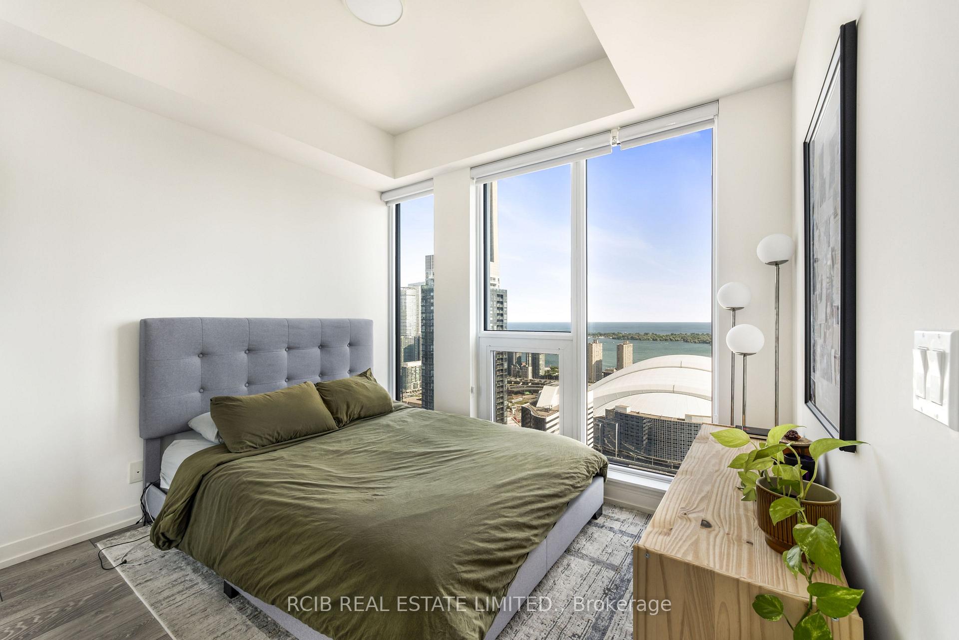 Photo 12 of Unit 4612, 55 Mercer Street, Toronto, Waterfront Communities — HOMEH