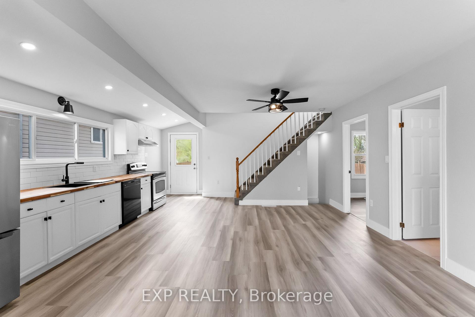 Photo 10 of 20 Lloyd Street, St. Catharines, Western Hill — HOMEH
