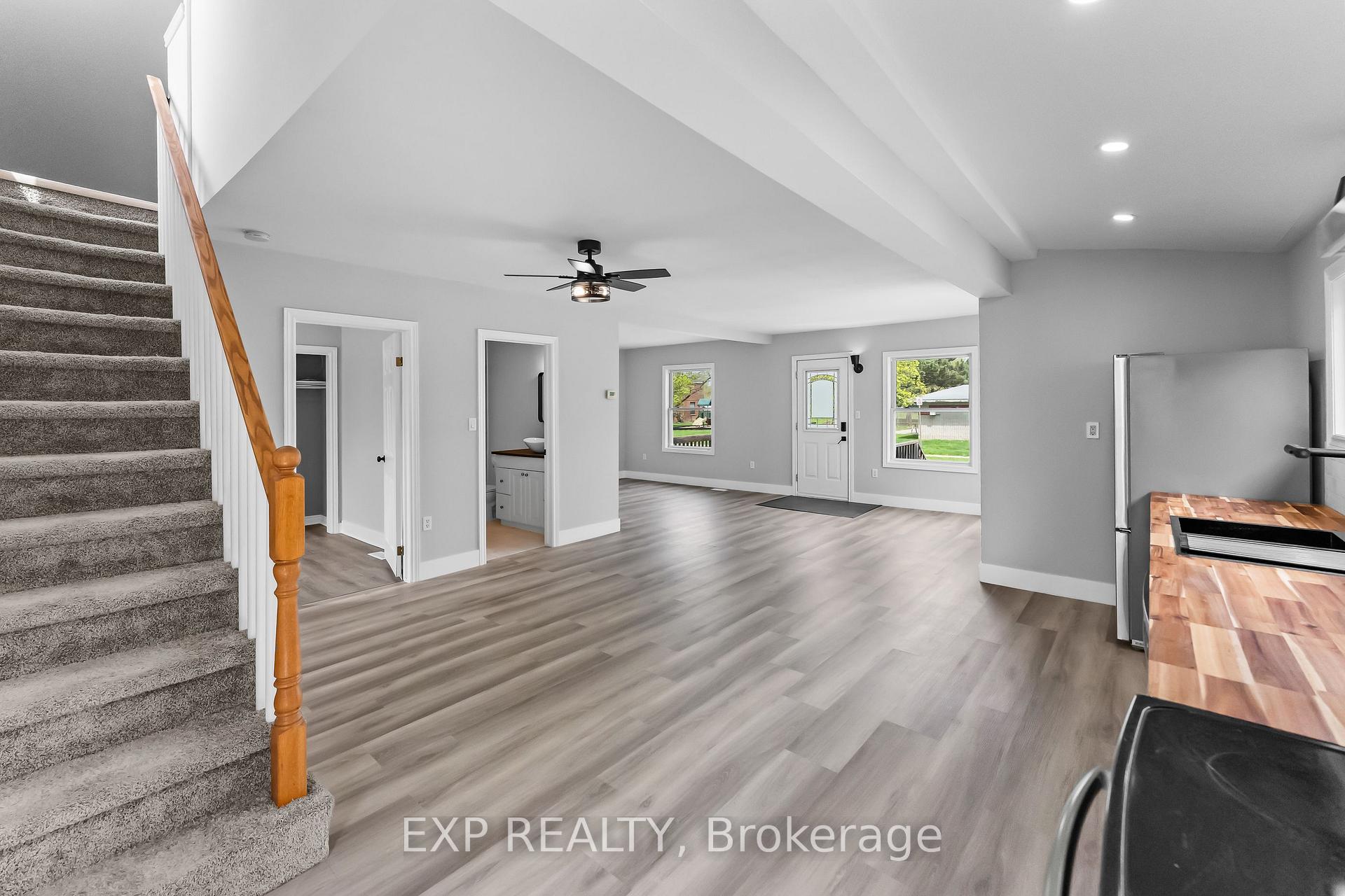 Photo 14 of 20 Lloyd Street, St. Catharines, Western Hill — HOMEH
