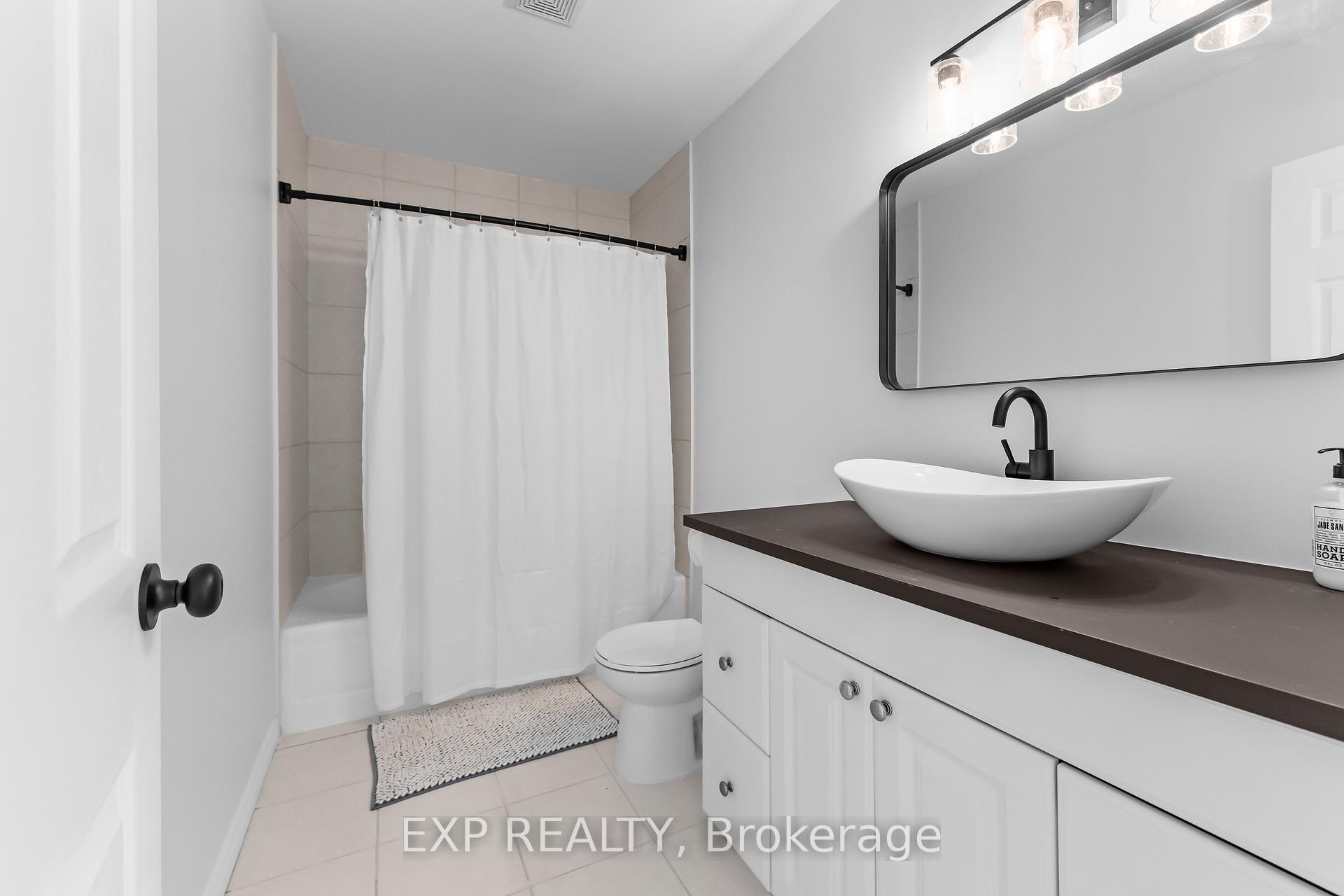 Photo 17 of 20 Lloyd Street, St. Catharines, Western Hill — HOMEH