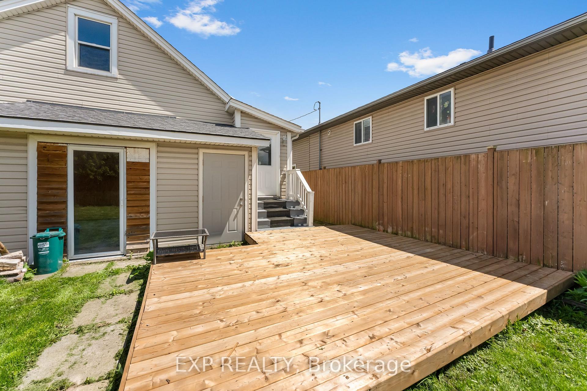 Photo 34 of 20 Lloyd Street, St. Catharines, Western Hill — HOMEH