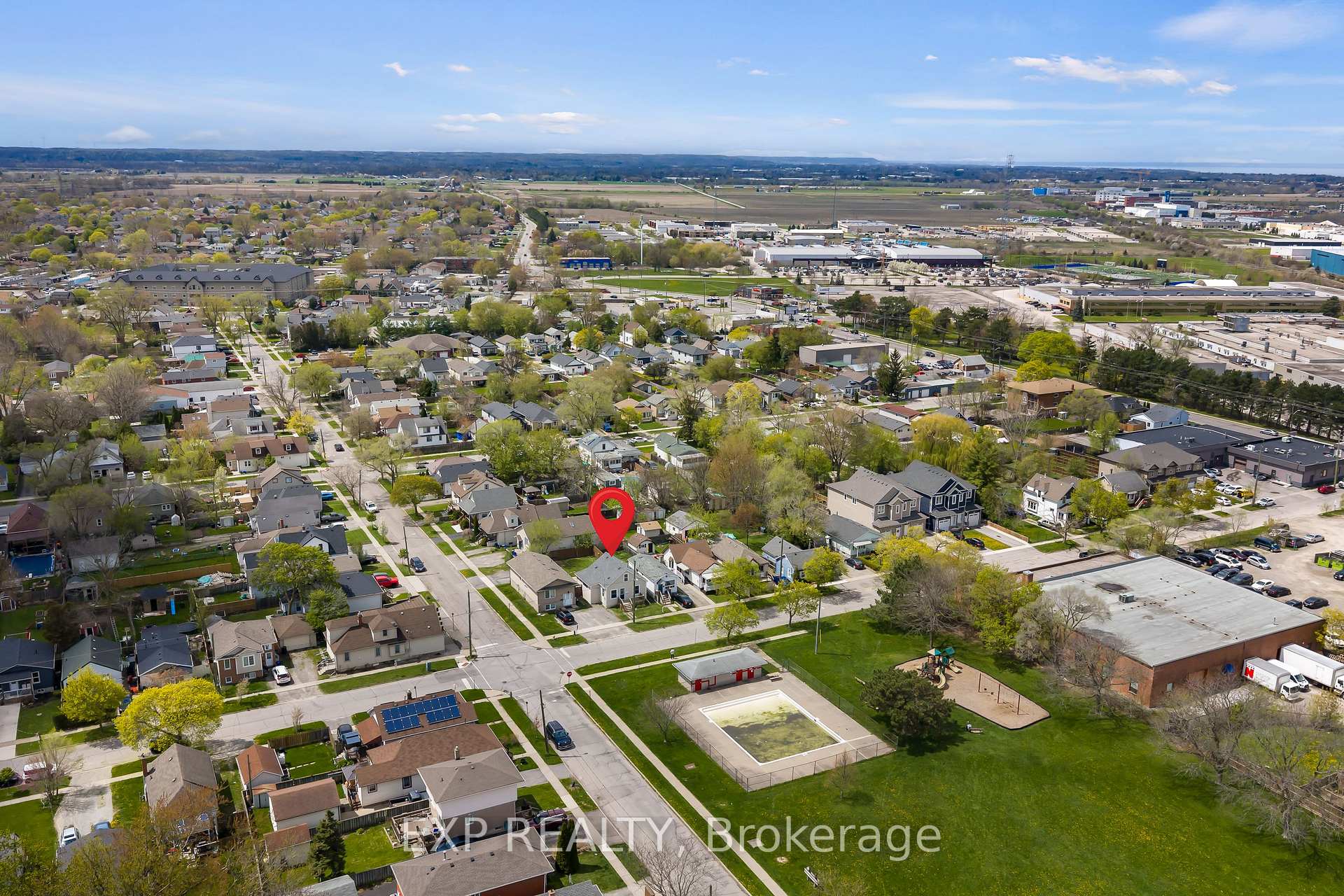 Photo 39 of 20 Lloyd Street, St. Catharines, Western Hill — HOMEH