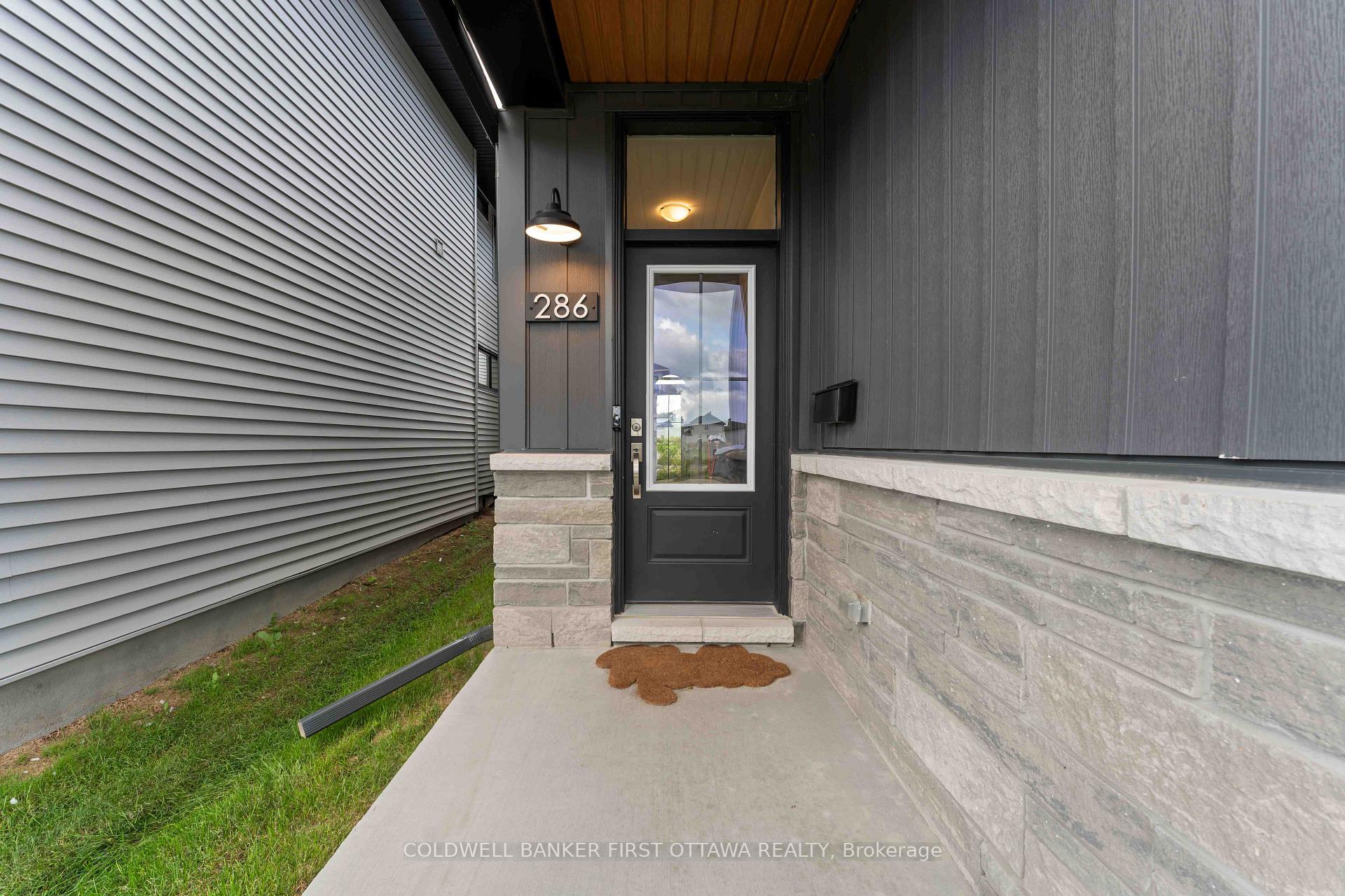 Photo 5 of 286 Cornice Street, Ottawa, Mer Bleue/Bradley Estates/Anderson Park — HOMEH