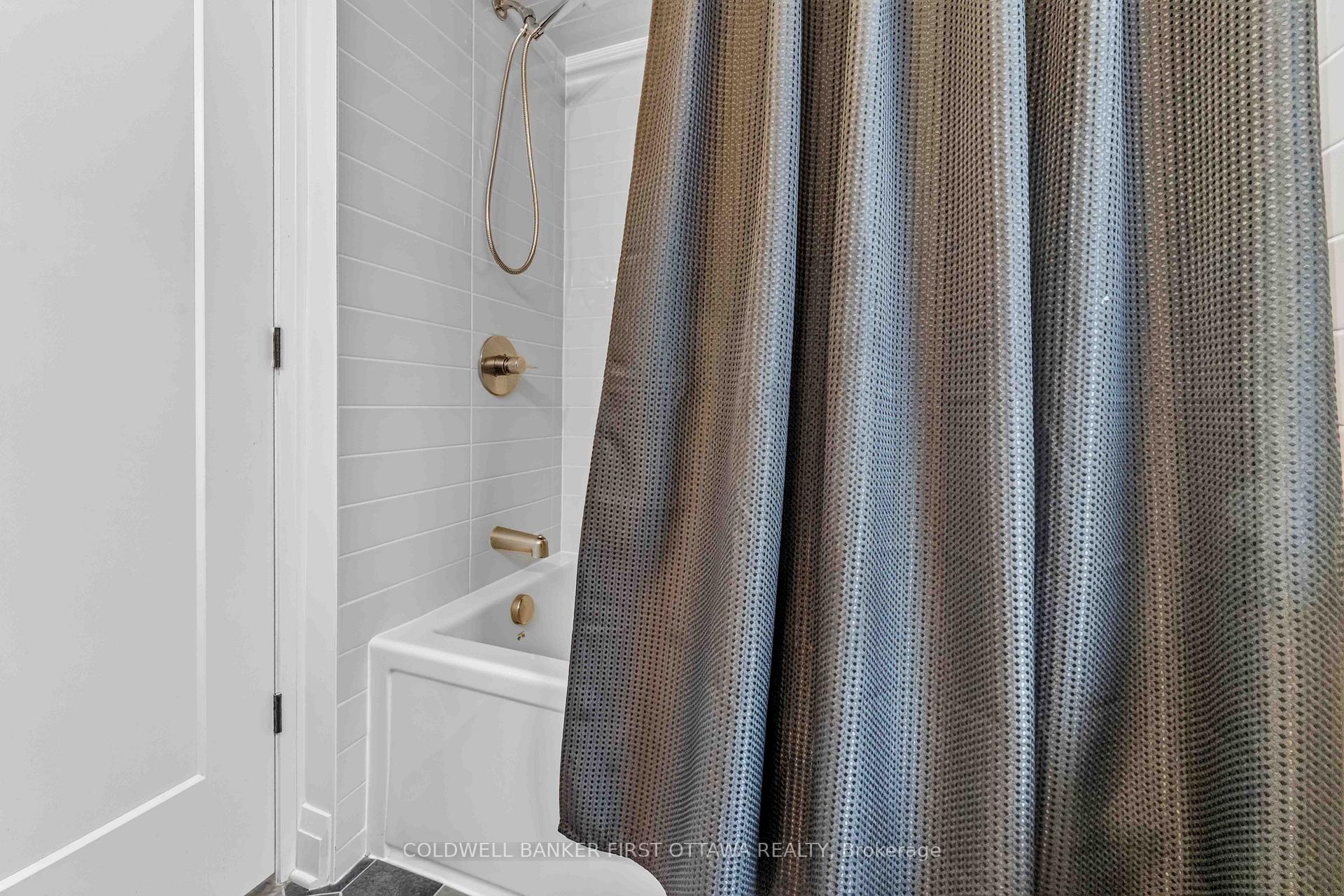 Photo 37 of 286 Cornice Street, Ottawa, Mer Bleue/Bradley Estates/Anderson Park — HOMEH