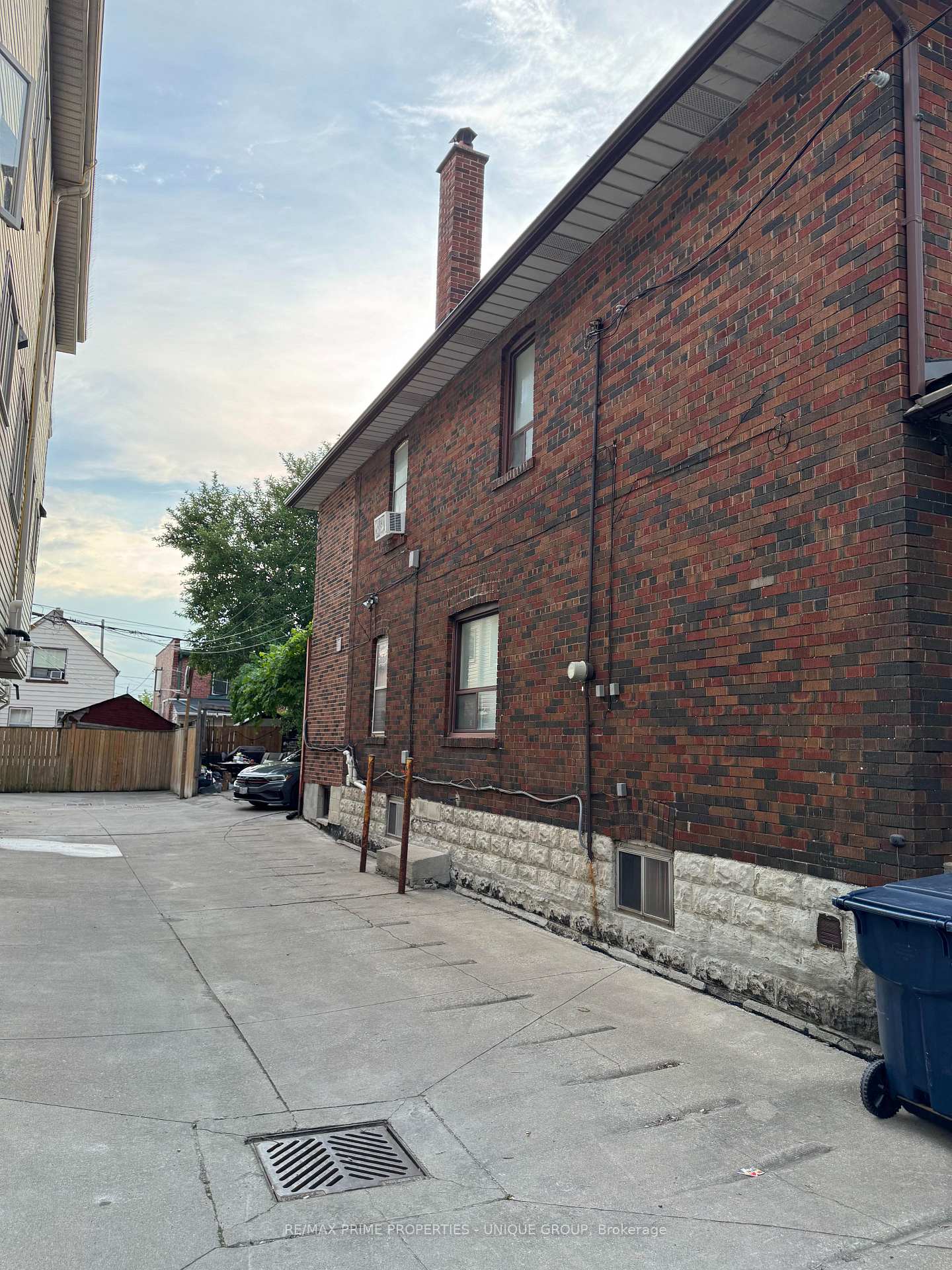 Photo 3 of 2330 Dufferin Street, Toronto, Caledonia-Fairbank — HOMEH