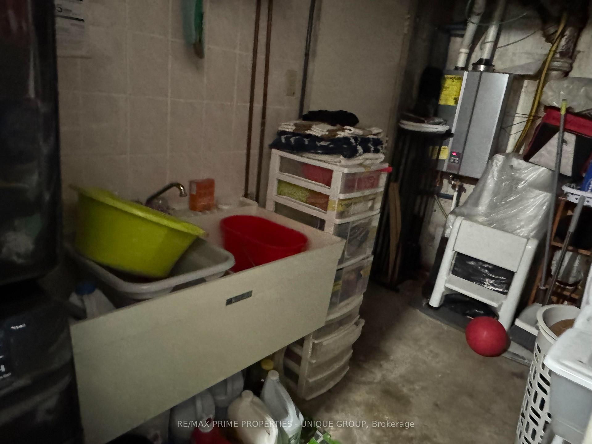 Photo 8 of 2330 Dufferin Street, Toronto, Caledonia-Fairbank — HOMEH