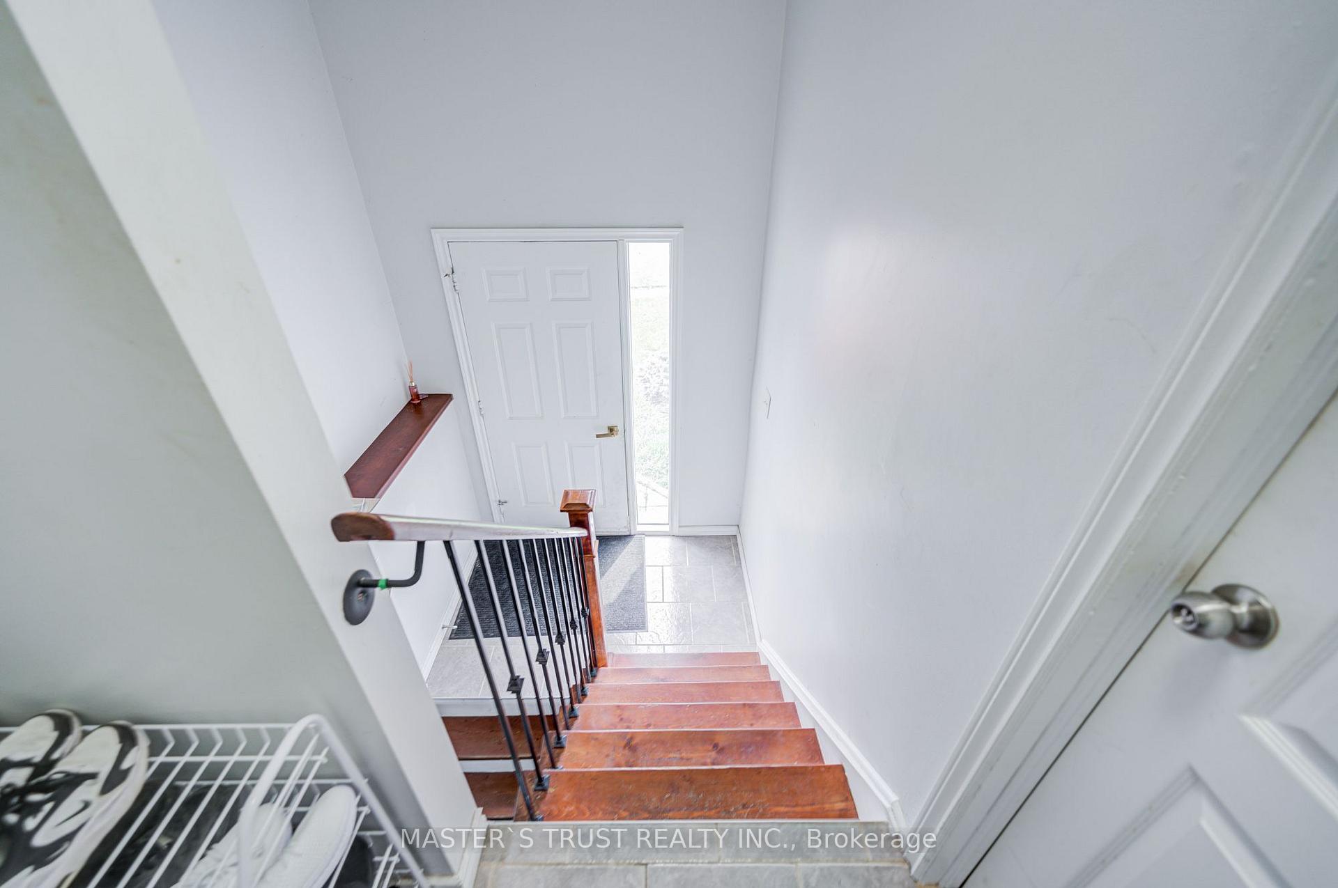 Photo 4 of Unit Unit 2, 1179 Simcoe Street S, Oshawa, Farewell — HOMEH
