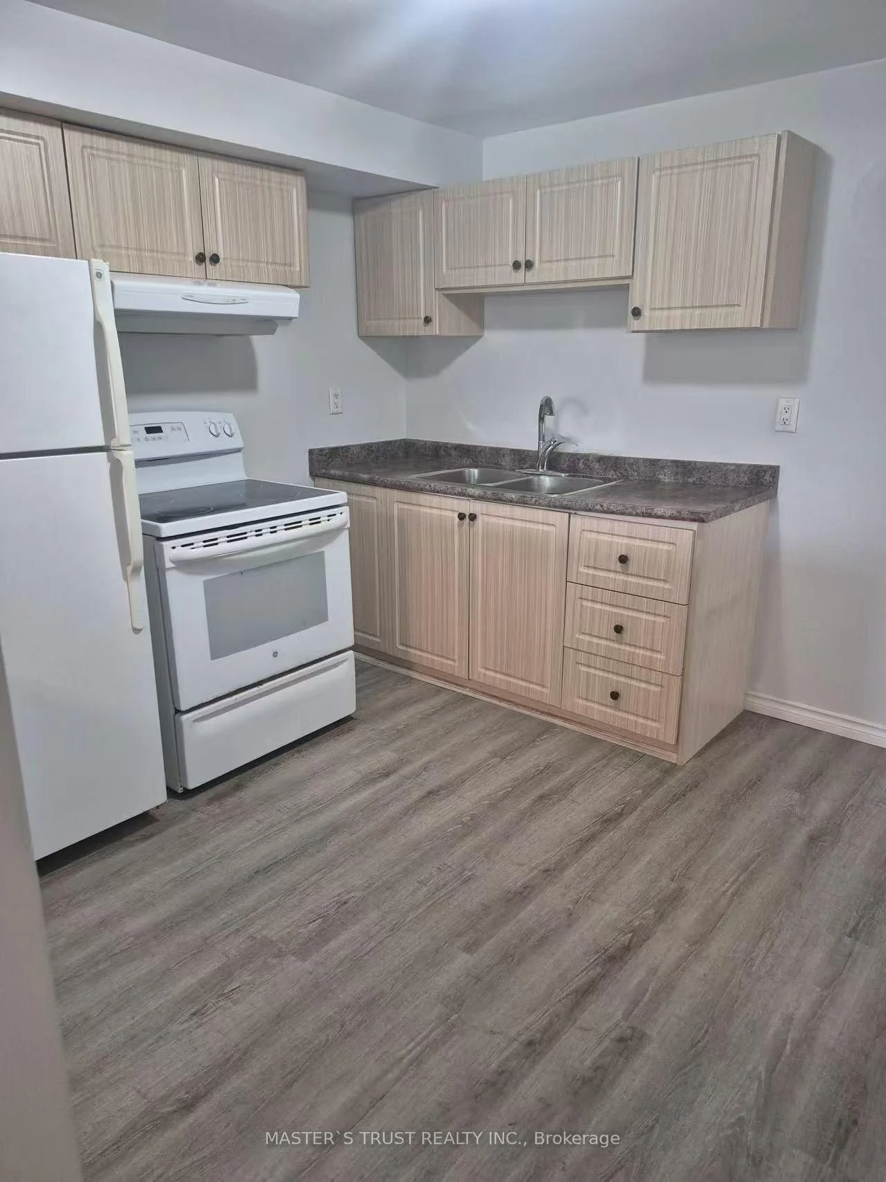Photo 16 of Unit Unit 2, 1179 Simcoe Street S, Oshawa, Farewell — HOMEH