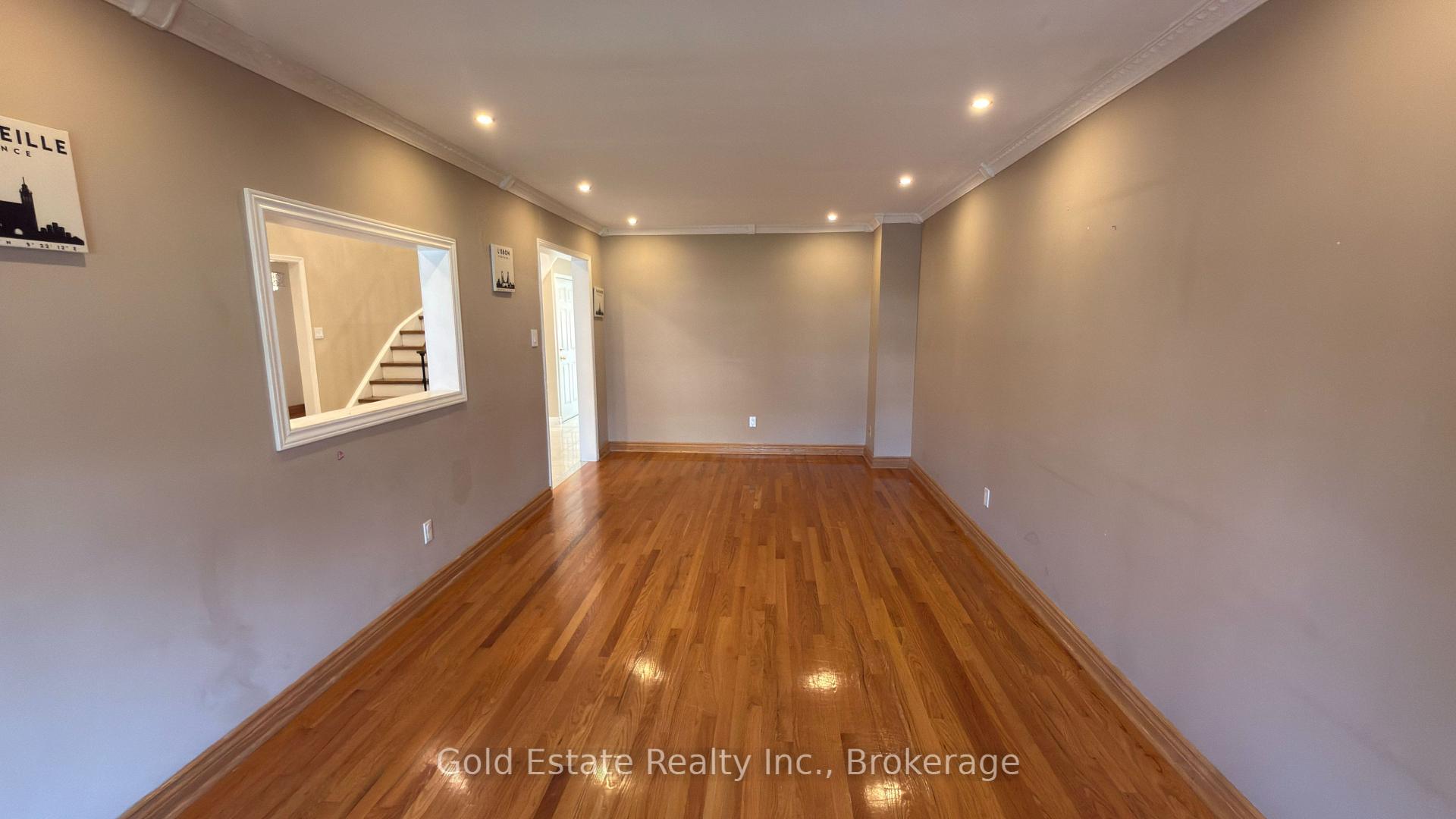 Photo 4 of 5202 Huntingfield Drive E, Mississauga, Hurontario — HOMEH