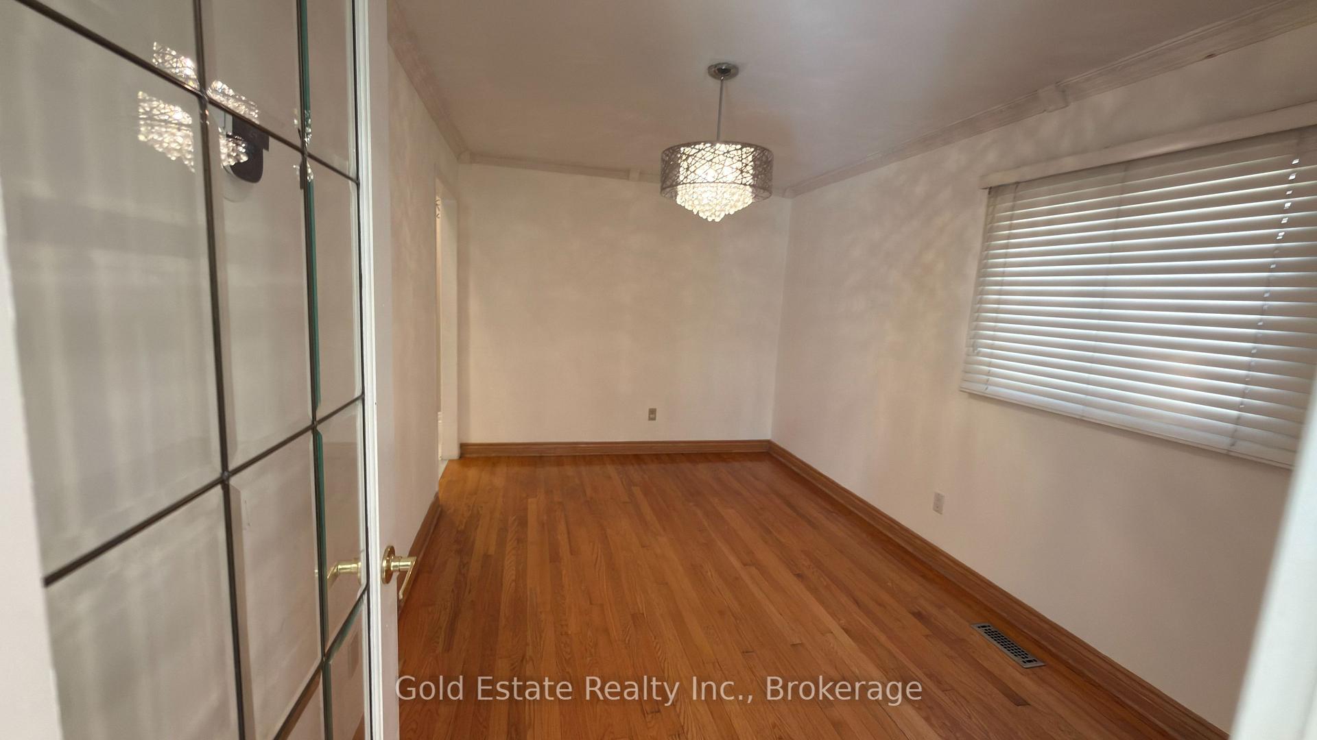 Photo 10 of 5202 Huntingfield Drive E, Mississauga, Hurontario — HOMEH