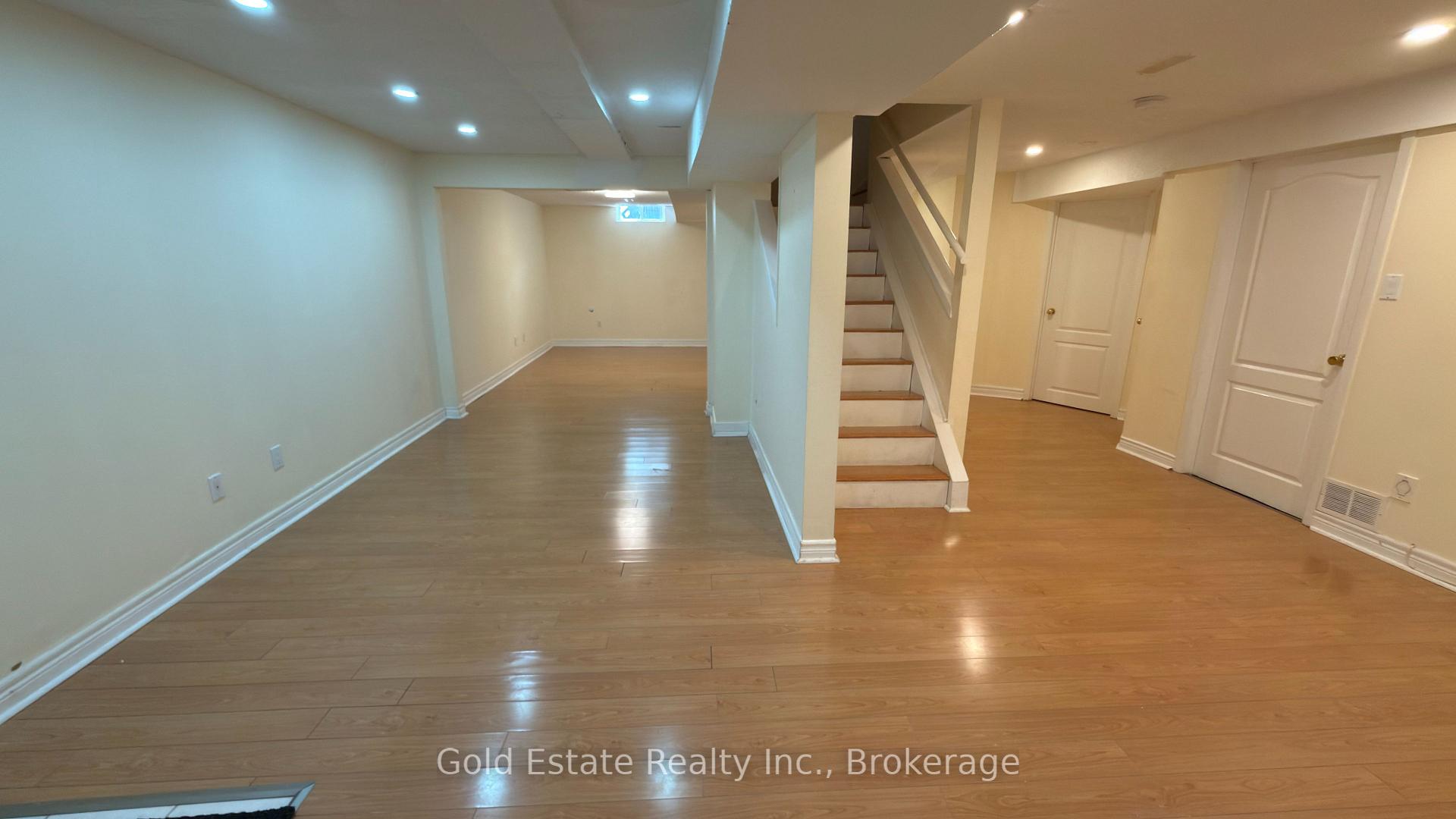 Photo 28 of 5202 Huntingfield Drive E, Mississauga, Hurontario — HOMEH
