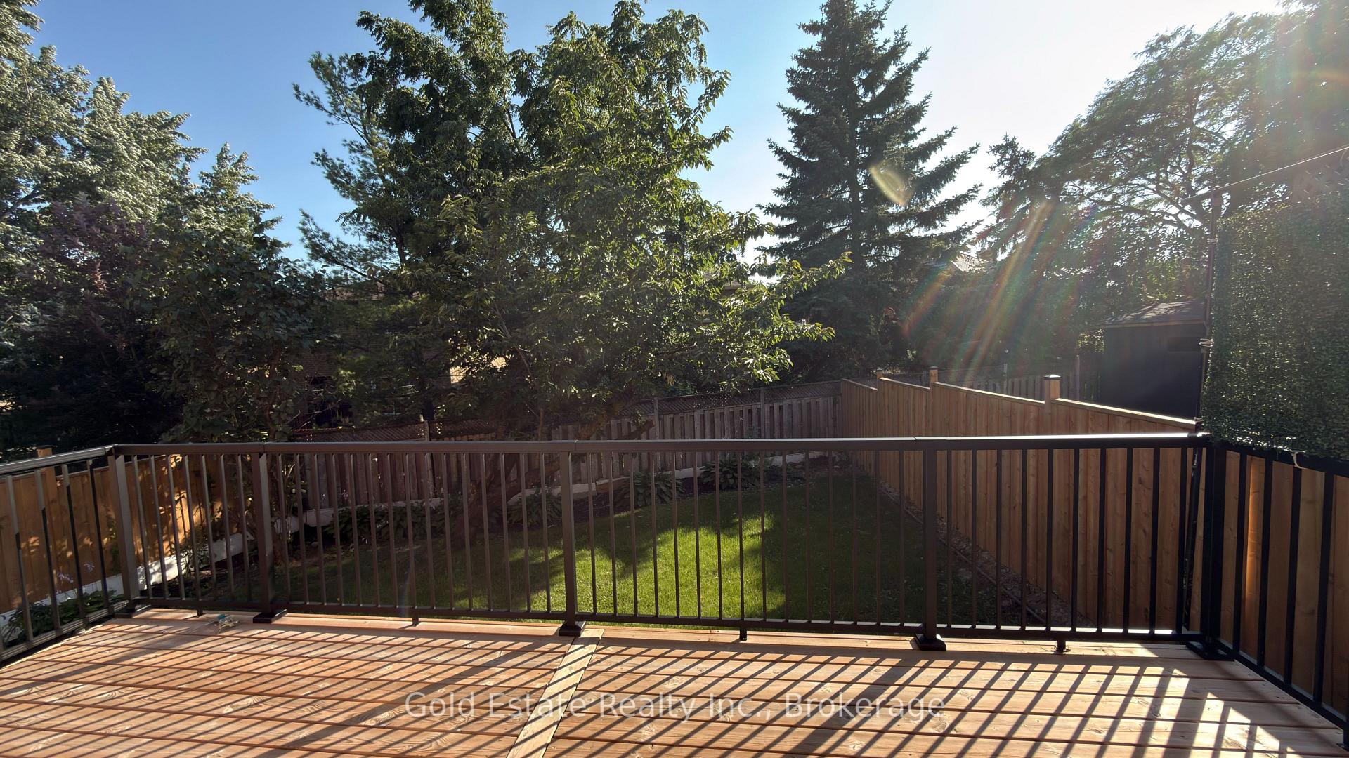 Photo 36 of 5202 Huntingfield Drive E, Mississauga, Hurontario — HOMEH