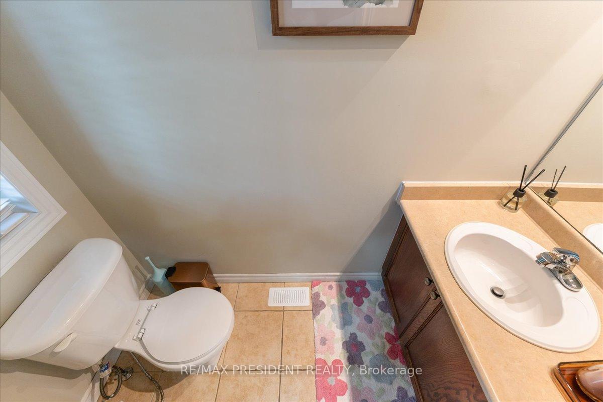 Photo 8 of 285 Southbrook Drive, Hamilton, Binbrook — HOMEH