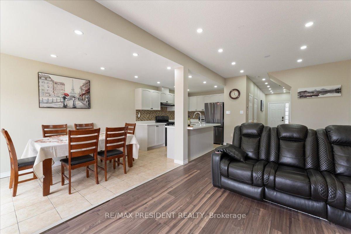 Photo 17 of 285 Southbrook Drive, Hamilton, Binbrook — HOMEH
