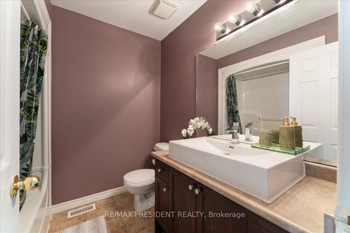 Photo 24 of 285 Southbrook Drive, Hamilton, Binbrook — HOMEH