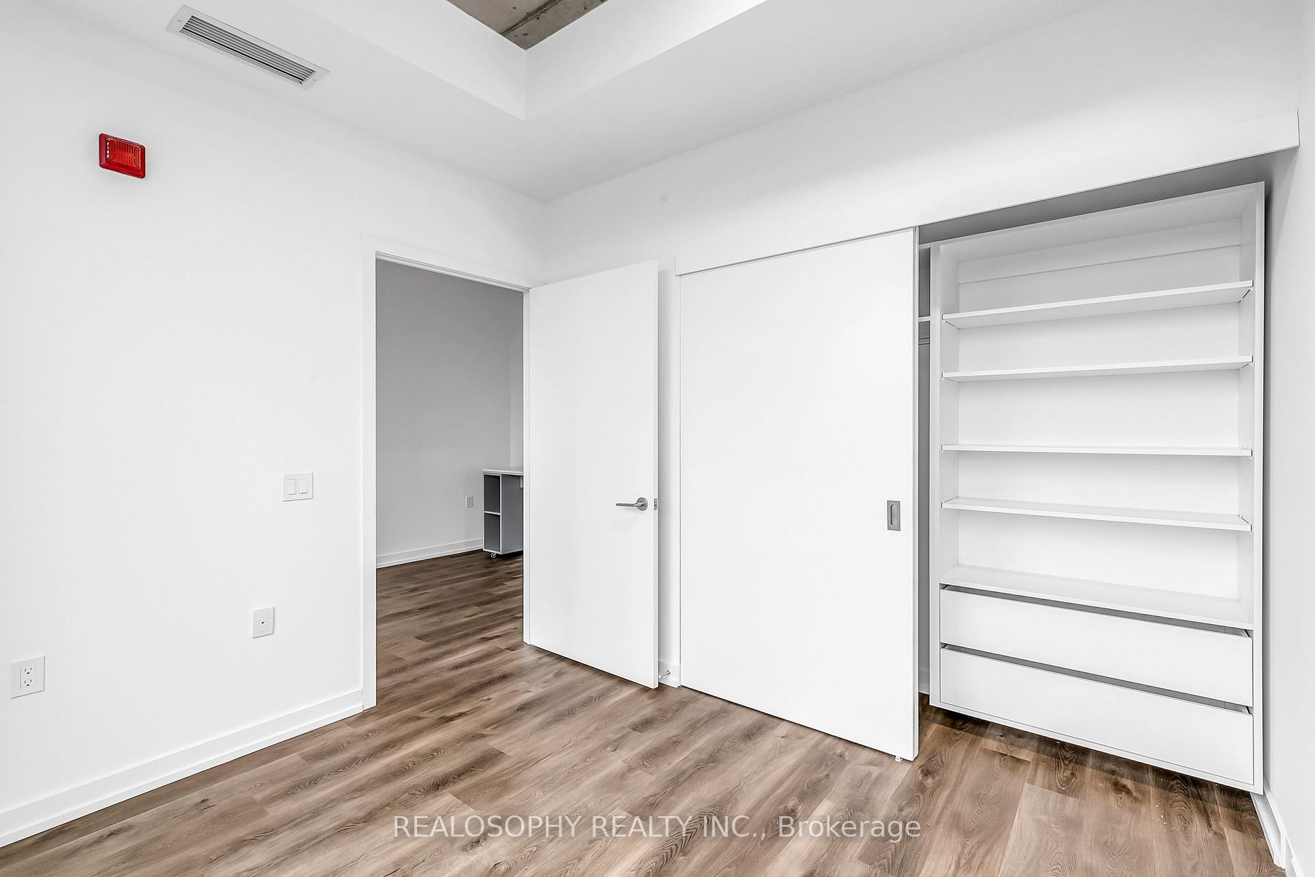 Photo 6 of Unit 504, 115 Larchmount Avenue, Toronto, South Riverdale — HOMEH