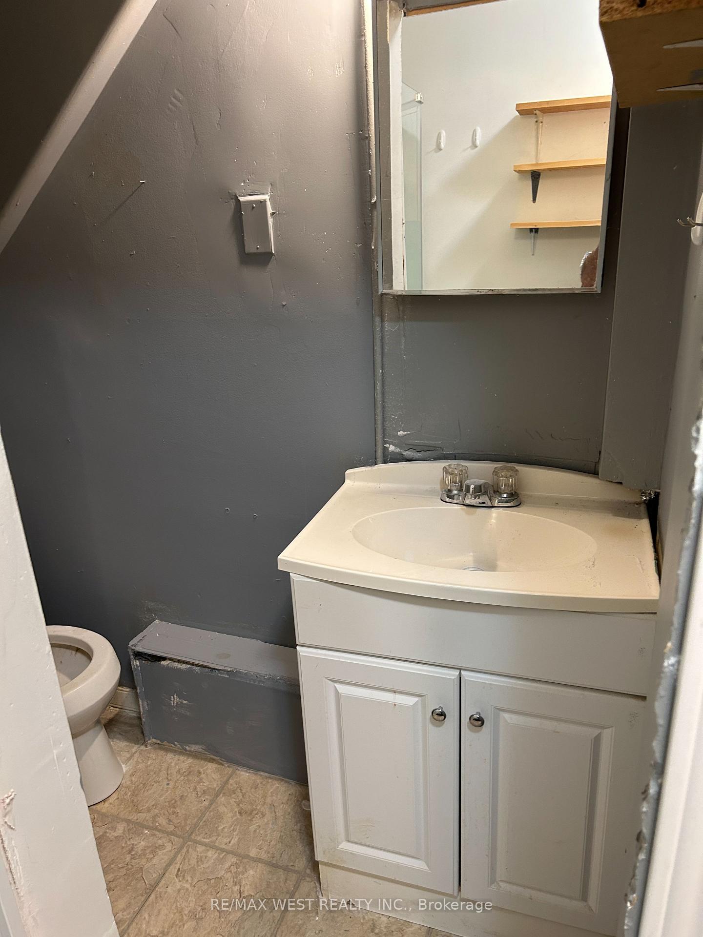Photo 5 of Unit 7, 89 King Street, Kawartha Lakes, Woodville — HOMEH
