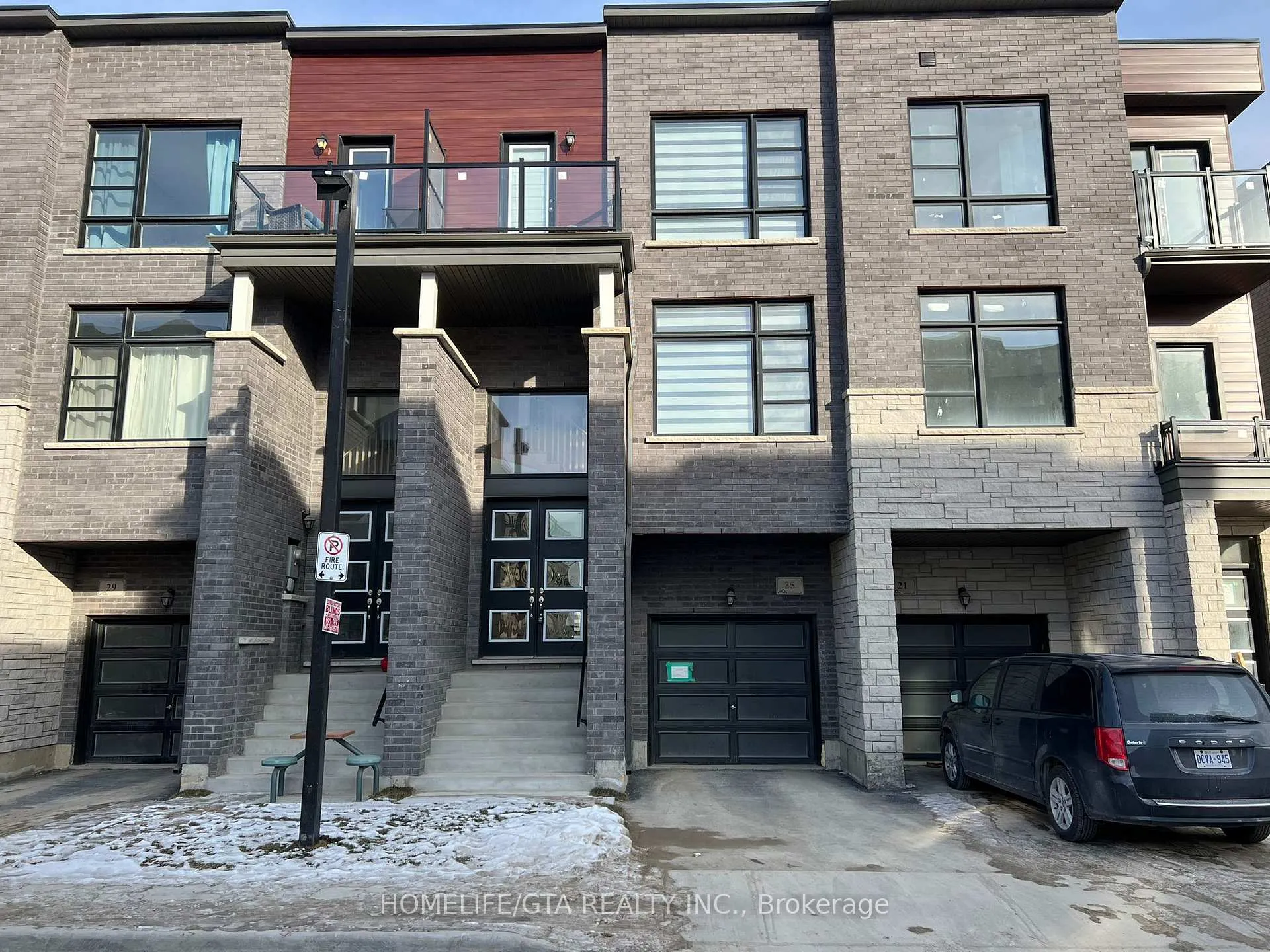 Photo 1 of 25 Inverary Crescent, Vaughan, Elder Mills — HOMEH