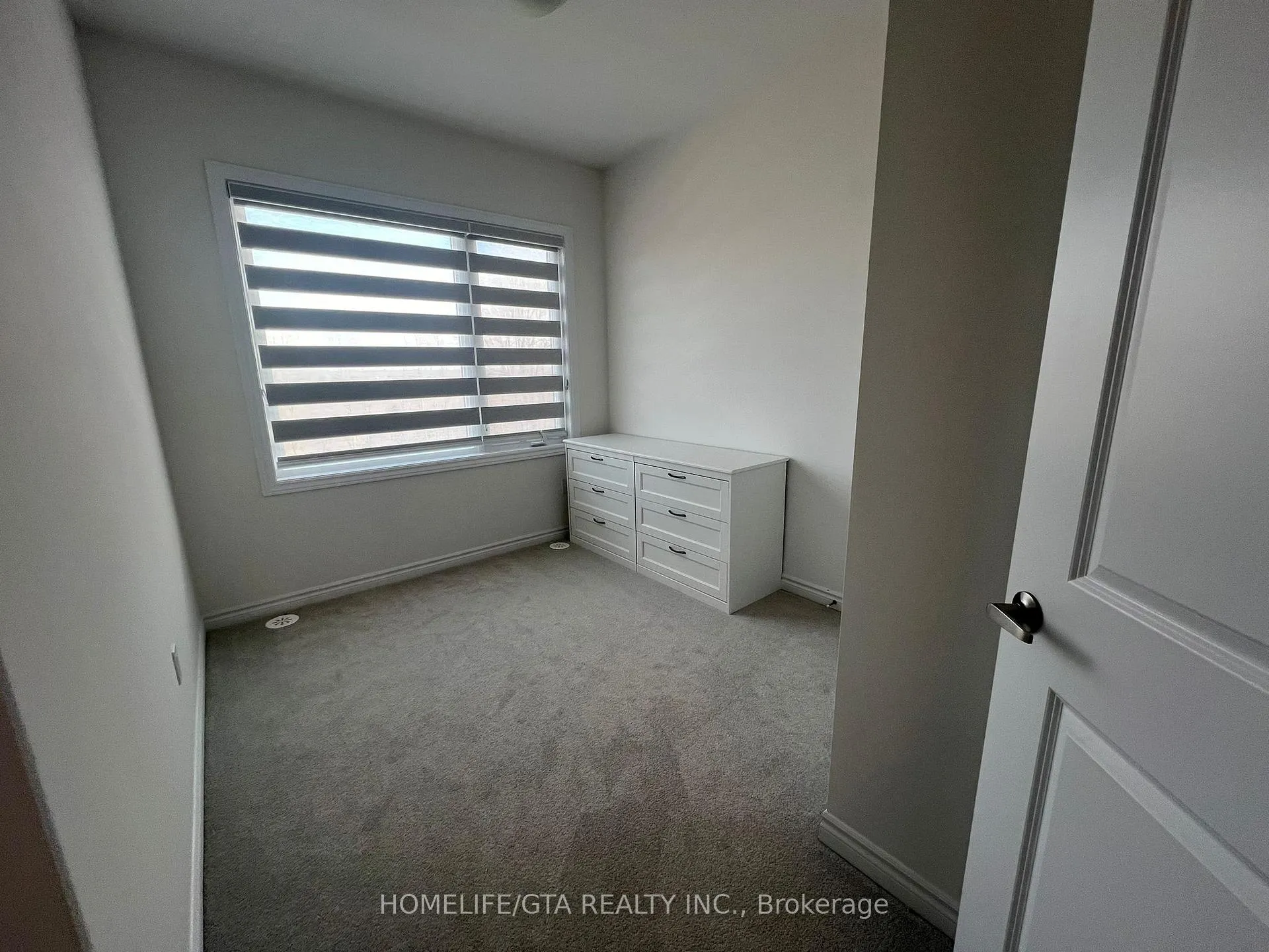 Photo 12 of 25 Inverary Crescent, Vaughan, Elder Mills — HOMEH