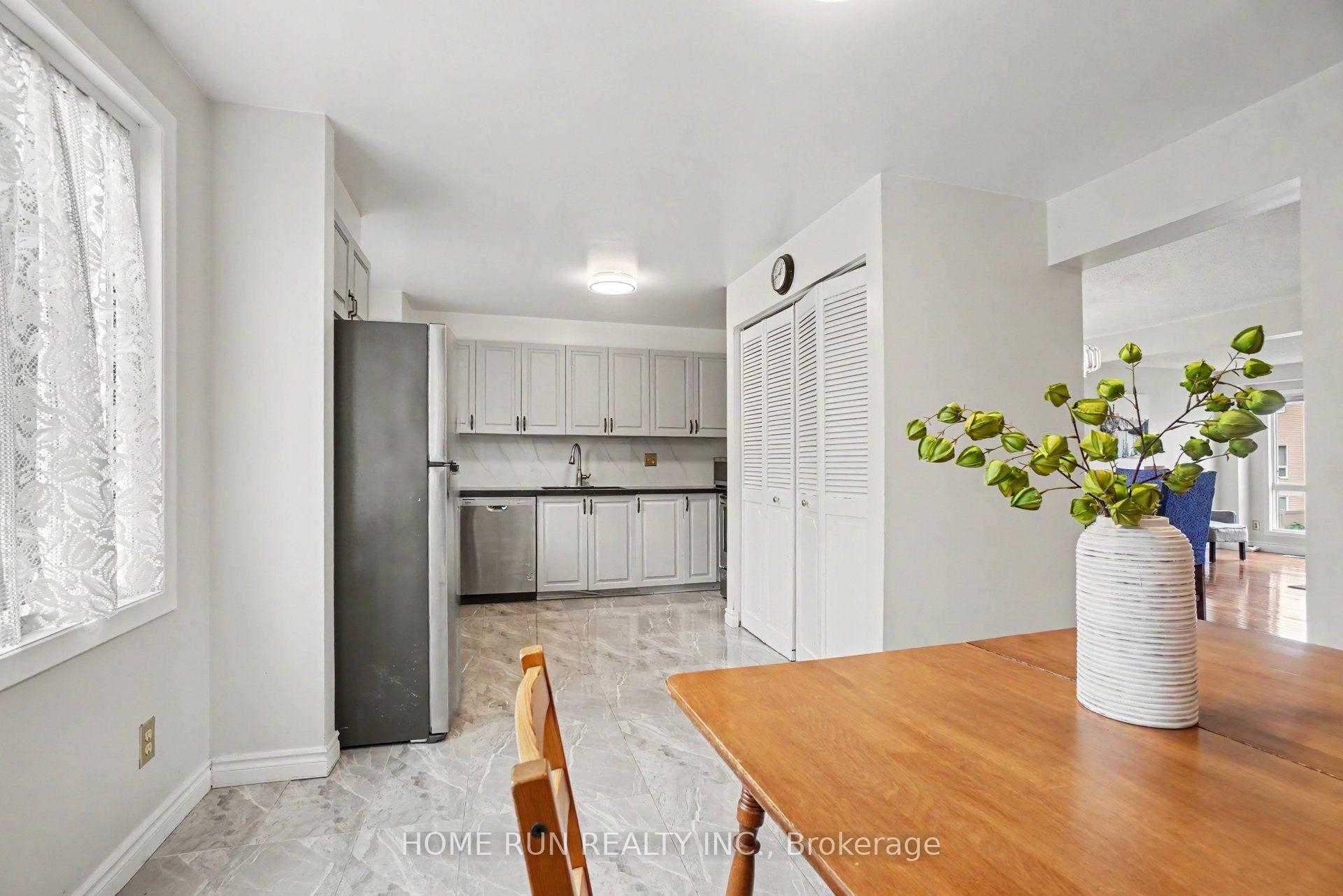 Photo 12 of 9D Castlebrook Lane, Ottawa, Centrepointe — HOMEH