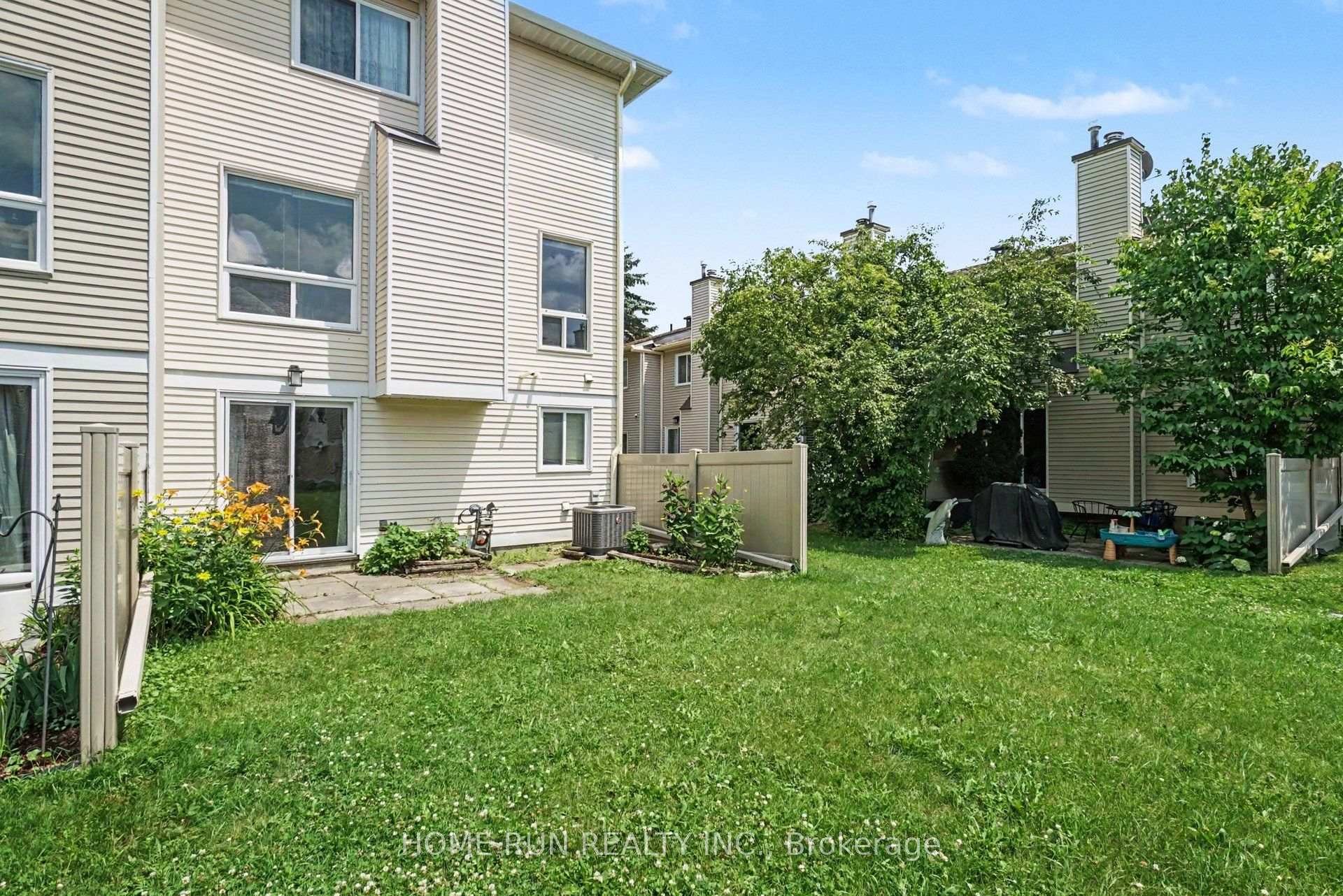 Photo 24 of 9D Castlebrook Lane, Ottawa, Centrepointe — HOMEH
