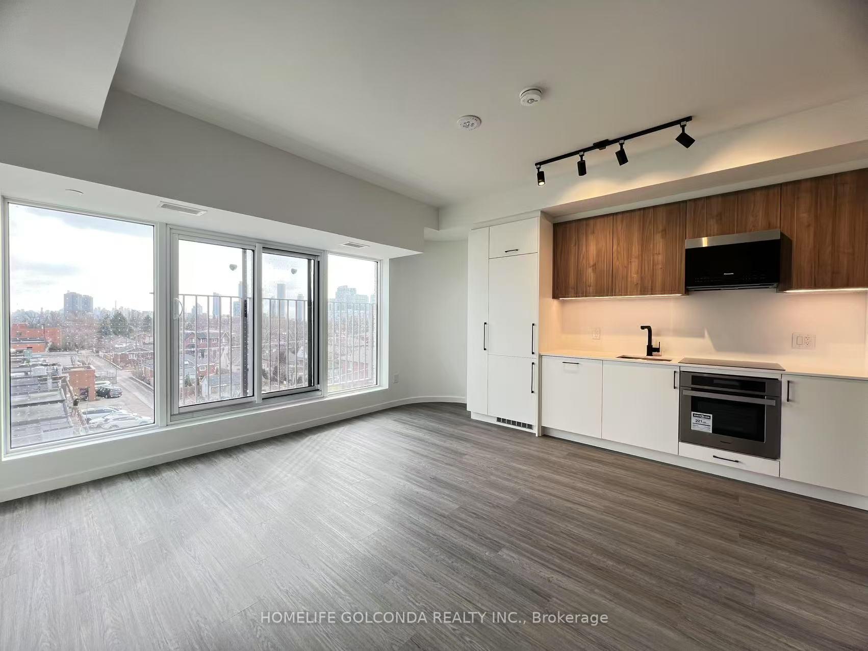 Photo of Unit 423, 689 The Queensway
