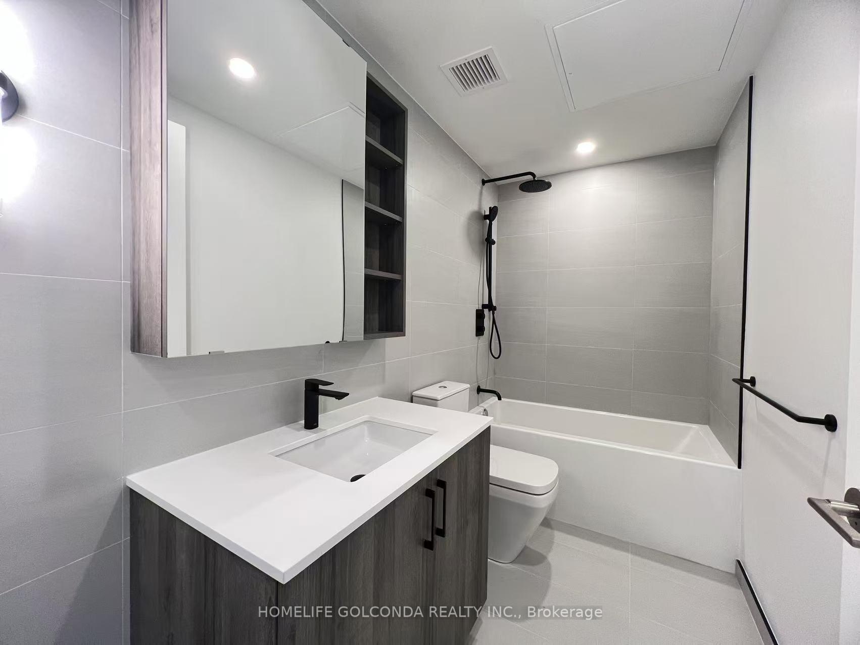 Photo 4 of Unit 423, 689 The Queensway, Etobicoke, Stonegate-Queensway — HOMEH