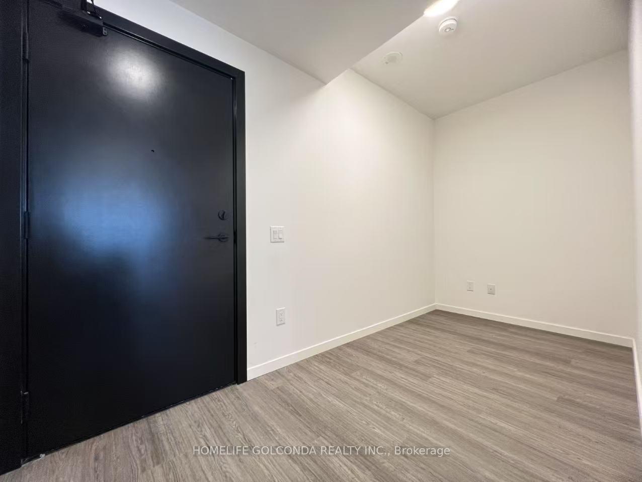 Photo 5 of Unit 423, 689 The Queensway, Etobicoke, Stonegate-Queensway — HOMEH