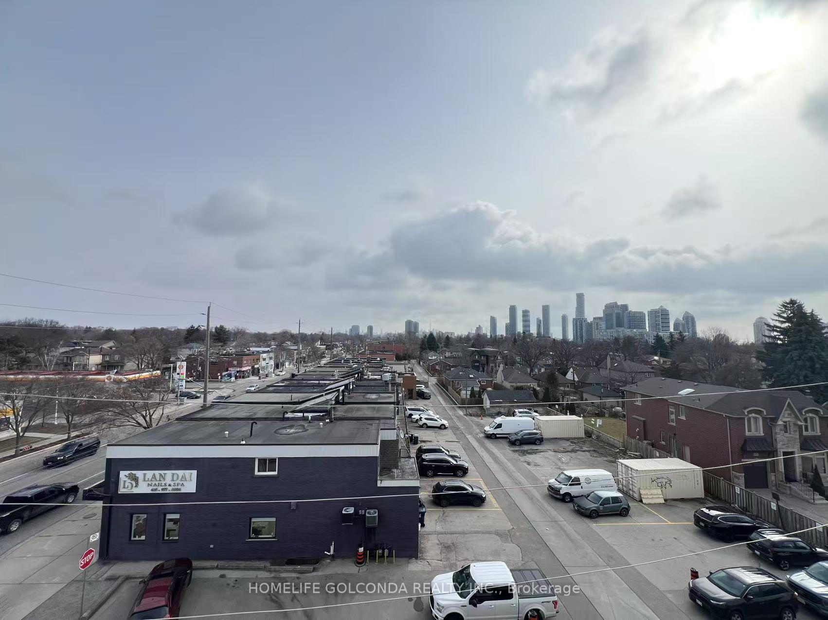 Photo 8 of Unit 423, 689 The Queensway, Etobicoke, Stonegate-Queensway — HOMEH