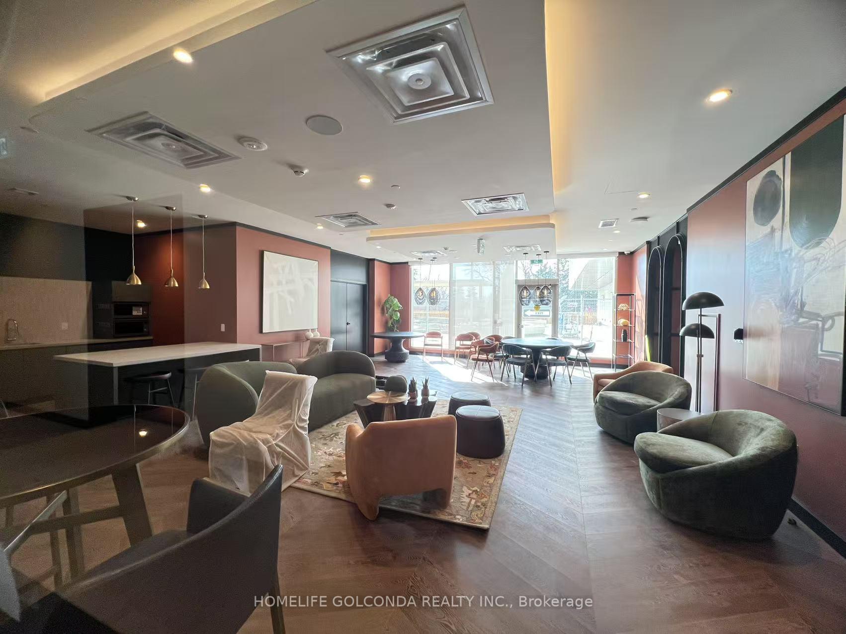 Photo 10 of Unit 423, 689 The Queensway, Etobicoke, Stonegate-Queensway — HOMEH