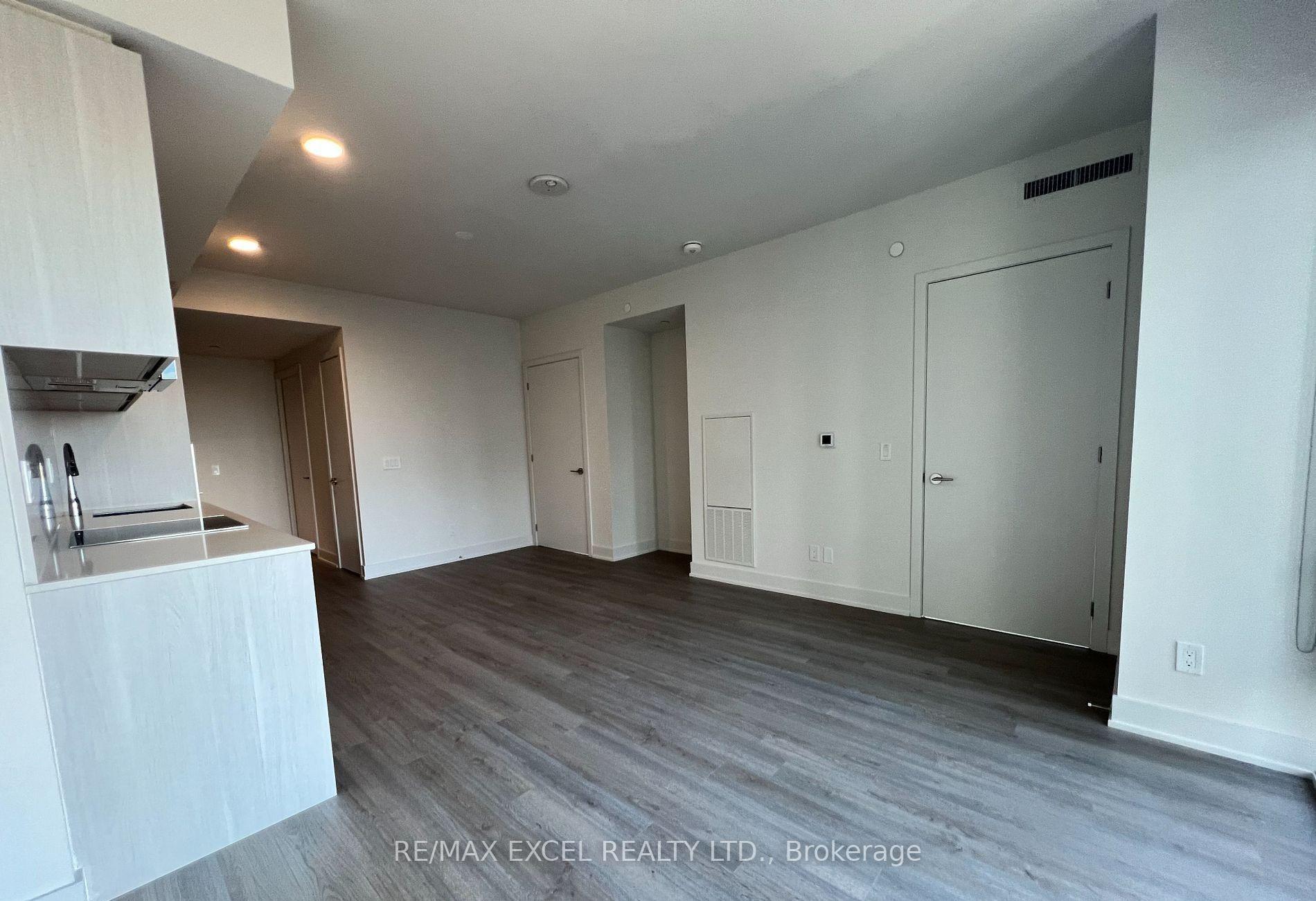 Photo 2 of Unit 1808, 8 Cumberland Street, Toronto, The Annex — HOMEH