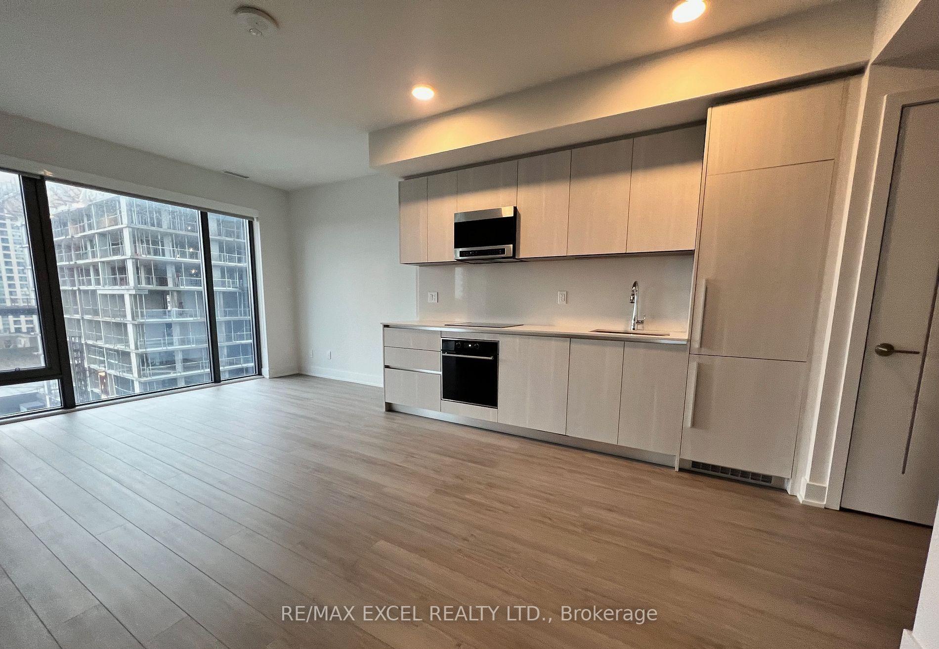 Photo 3 of Unit 1808, 8 Cumberland Street, Toronto, The Annex — HOMEH