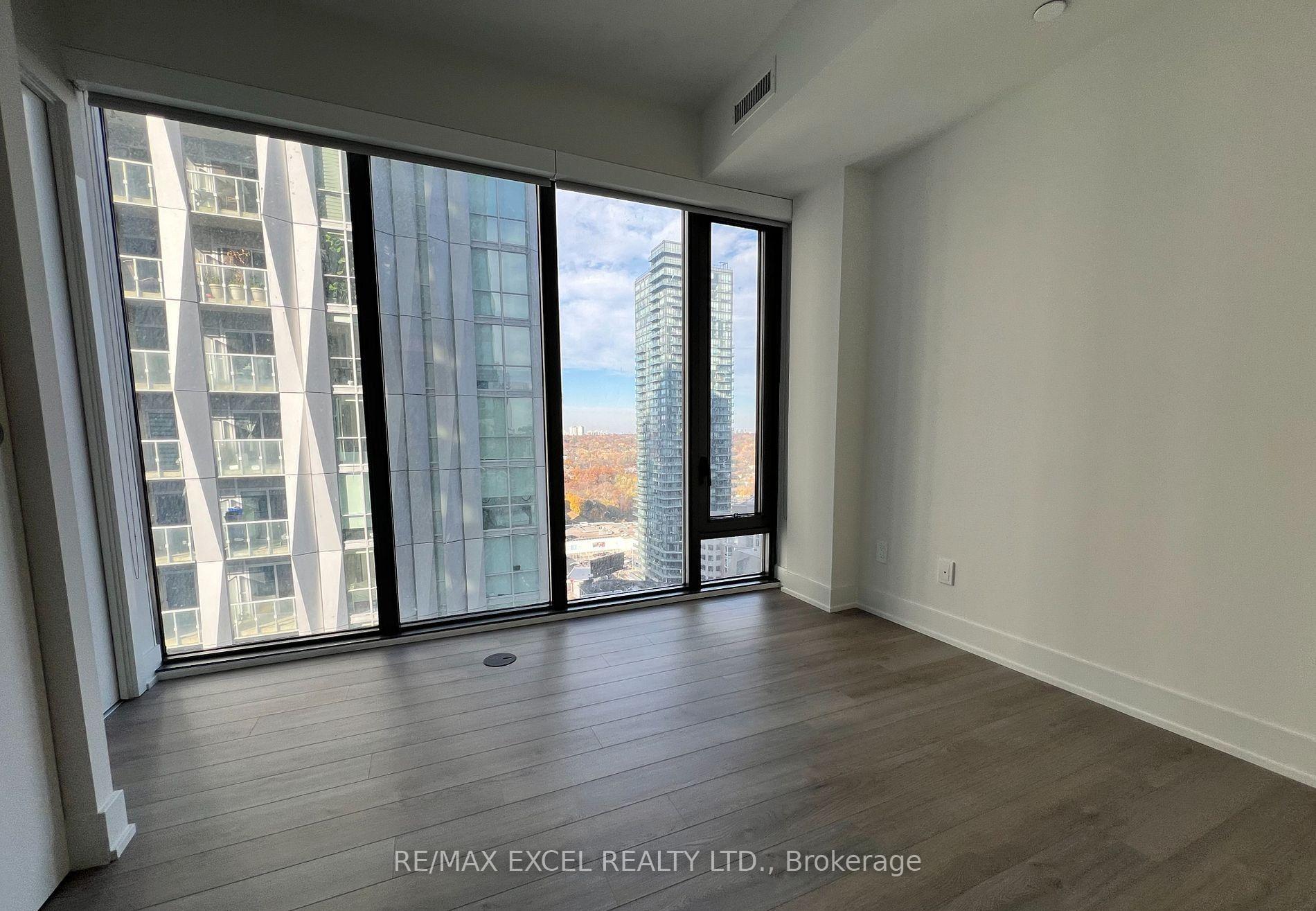 Photo 10 of Unit 1808, 8 Cumberland Street, Toronto, The Annex — HOMEH