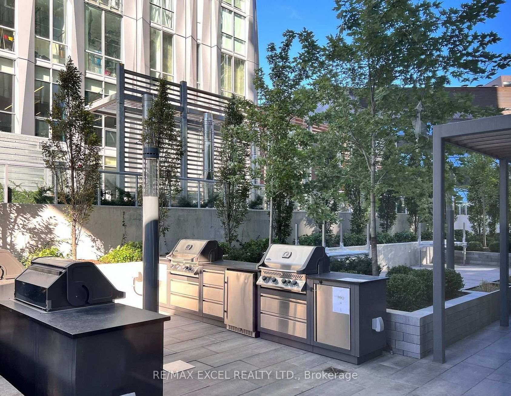 Photo 31 of Unit 1808, 8 Cumberland Street, Toronto, The Annex — HOMEH
