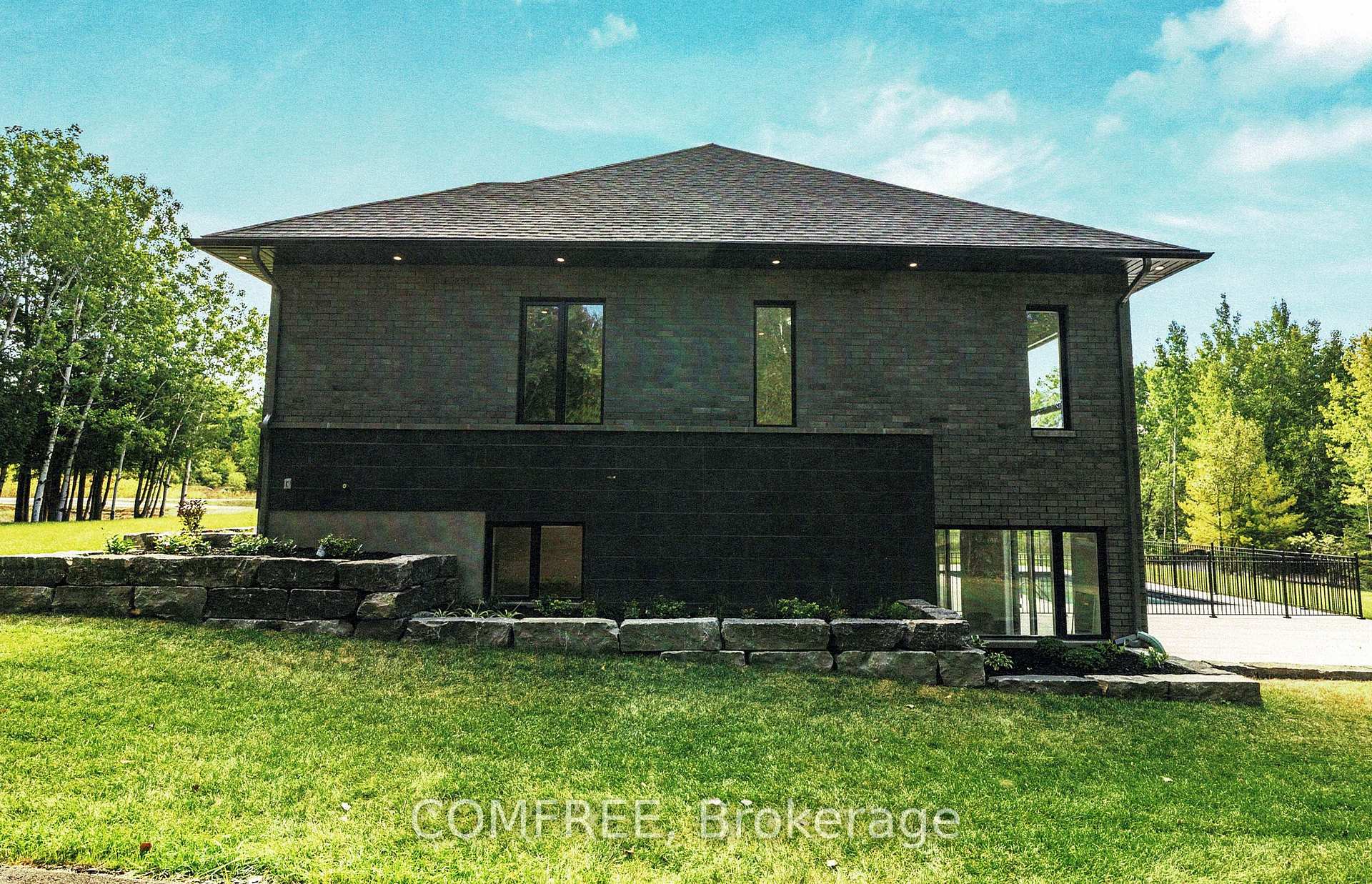 Photo 25 of 135 Cherryhill Drive, Ottawa, Huntley Ward (South East) — HOMEH