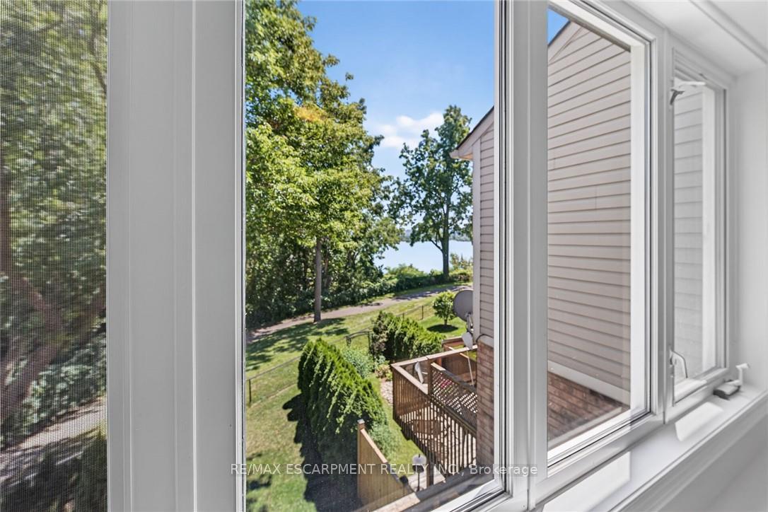 Photo 17 of Unit 99, 710 Spring Gardens Road, Burlington, Bayview — HOMEH