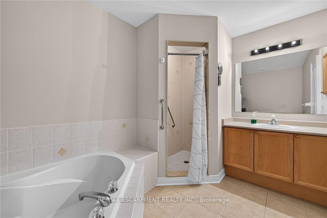 Photo 21 of Unit 99, 710 Spring Gardens Road, Burlington, Bayview — HOMEH