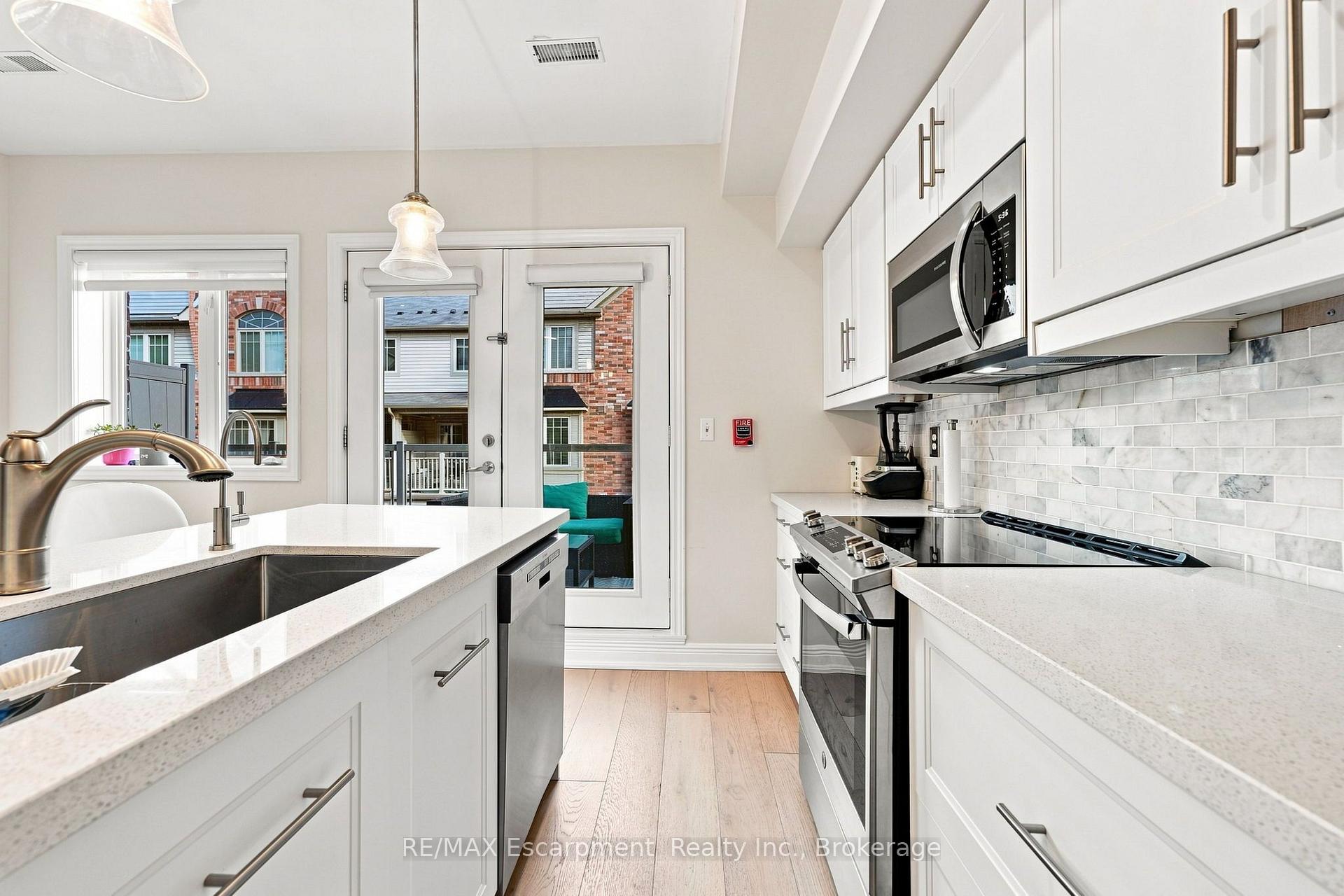 Photo 3 of Unit 34, 362 Plains Road E, Burlington, LaSalle — HOMEH