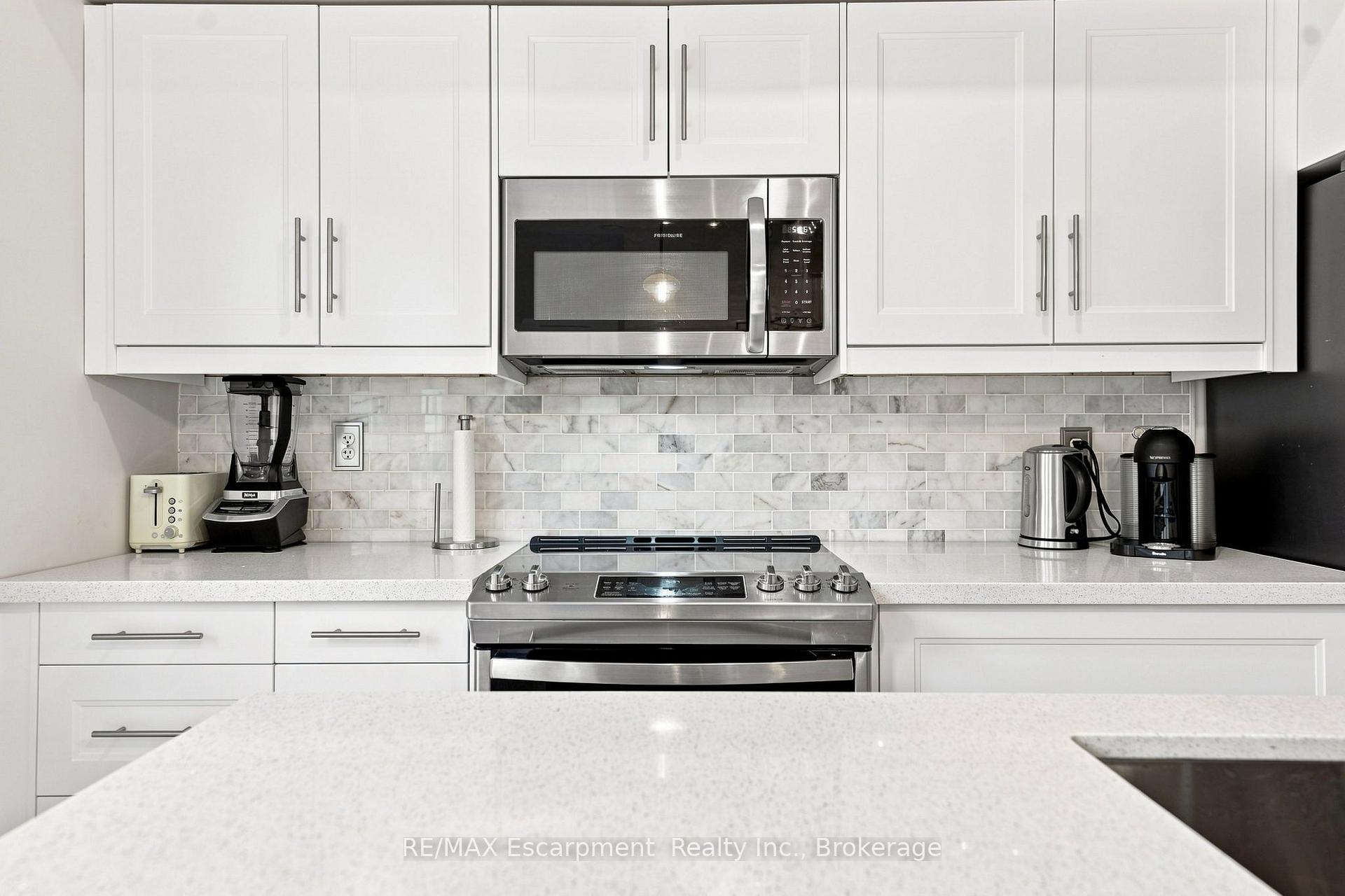Photo 5 of Unit 34, 362 Plains Road E, Burlington, LaSalle — HOMEH