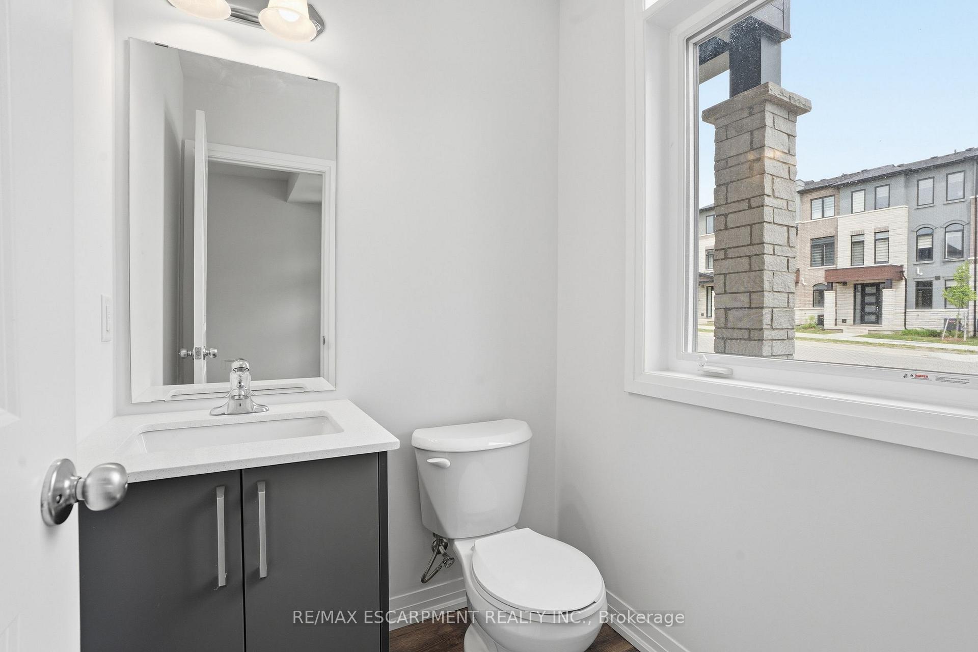Photo 5 of Unit 33, 155 Equestrian Way, Cambridge, Preston Heights — HOMEH