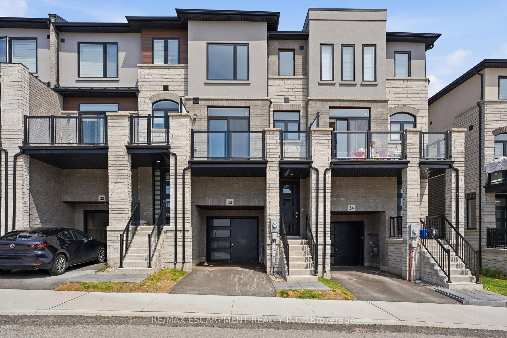 Photo 20 of Unit 33, 155 Equestrian Way, Cambridge, Preston Heights — HOMEH