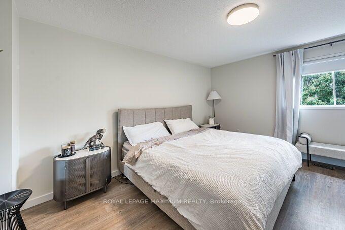 Photo 18 of 56 Potter Crescent, New Tecumseth, Tottenham — HOMEH