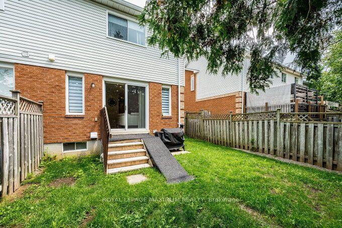 Photo 39 of 56 Potter Crescent, New Tecumseth, Tottenham — HOMEH